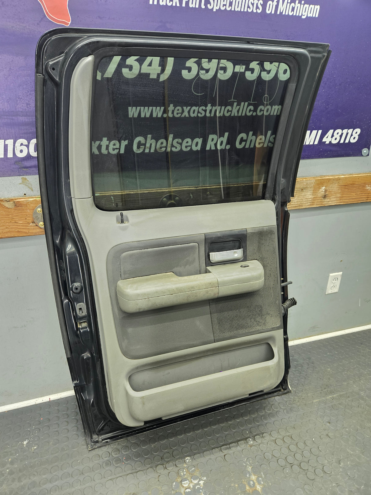 2004-2008 Ford F150 Rear LH Driver Side Crew Cab Door