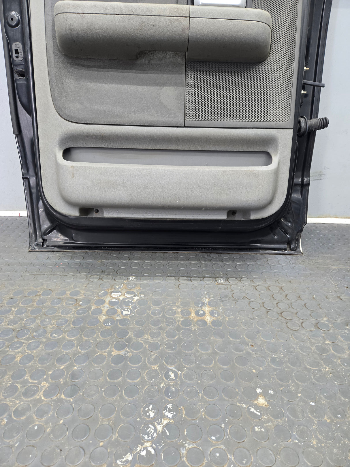2004-2008 Ford F150 Rear LH Driver Side Crew Cab Door