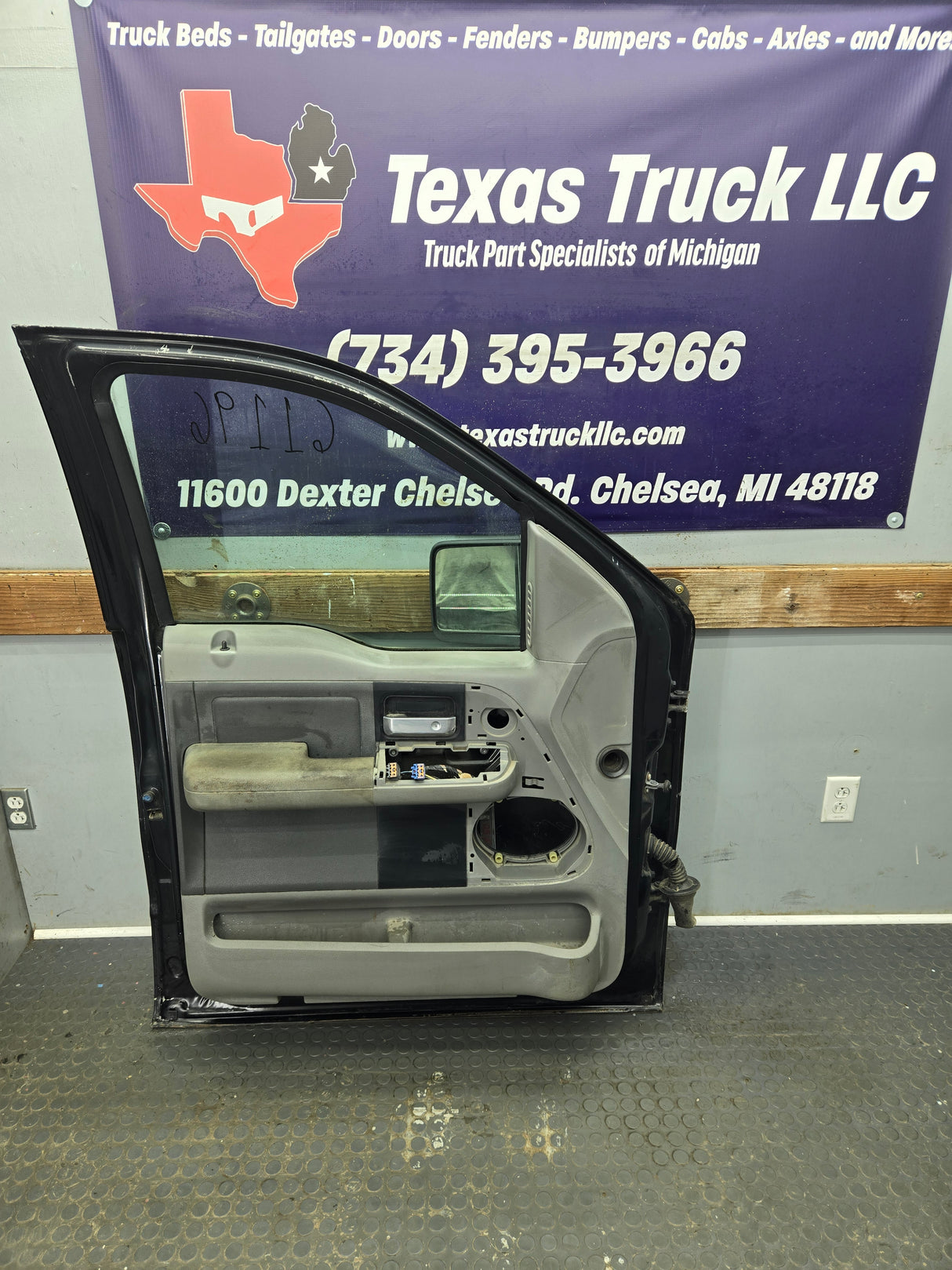 2004-2008 Ford F150 Driver Side Extended/Regular Cab Front Door LH