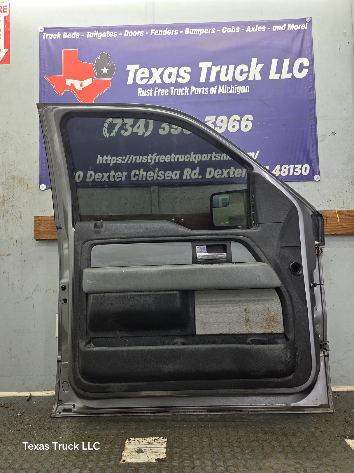 2004-2008 Ford F150 Driver Side Extended/Regular Cab Front Door LH