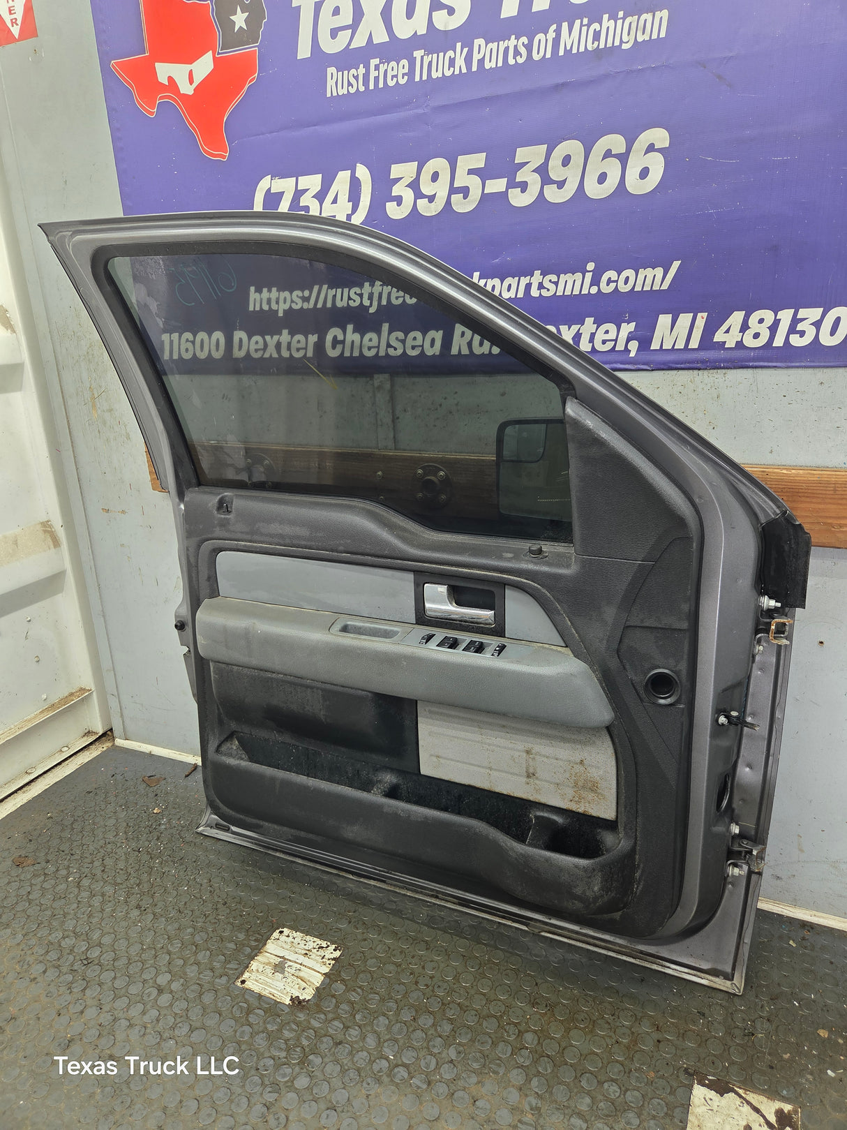 2004-2008 Ford F150 Driver Side Extended/Regular Cab Front Door LH