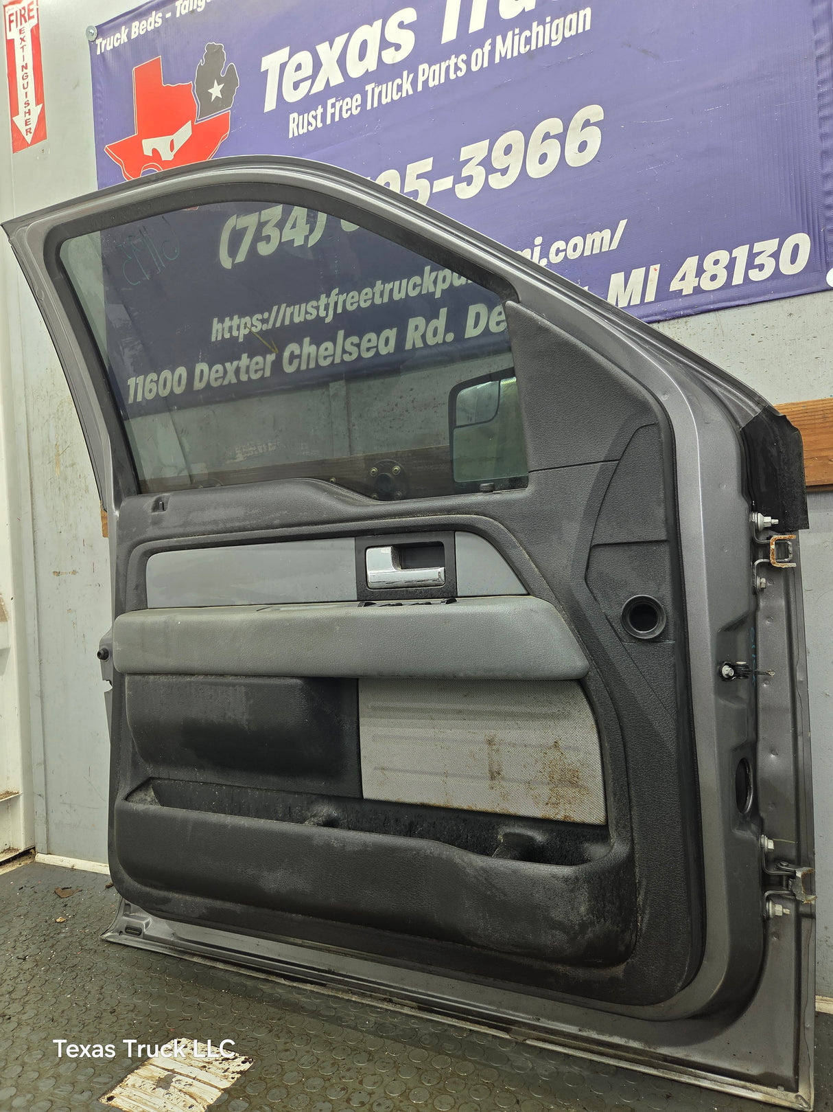 2004-2008 Ford F150 Driver Side Extended/Regular Cab Front Door LH