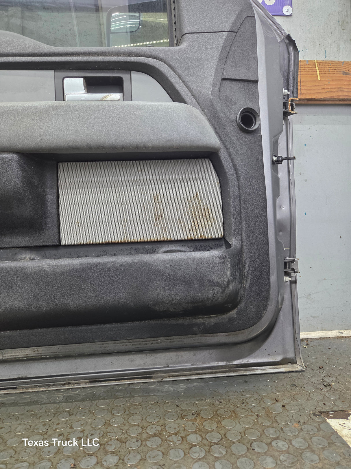 2004-2008 Ford F150 Driver Side Extended/Regular Cab Front Door LH