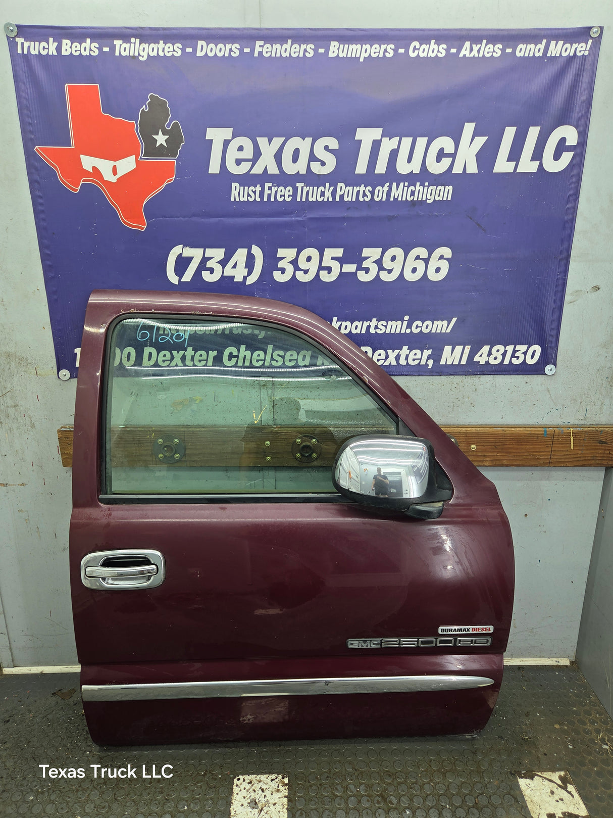 1999-2006 Chevrolet Silverado / GMC Sierra 1500 2500 3500 HD Front Passenger side Door RH