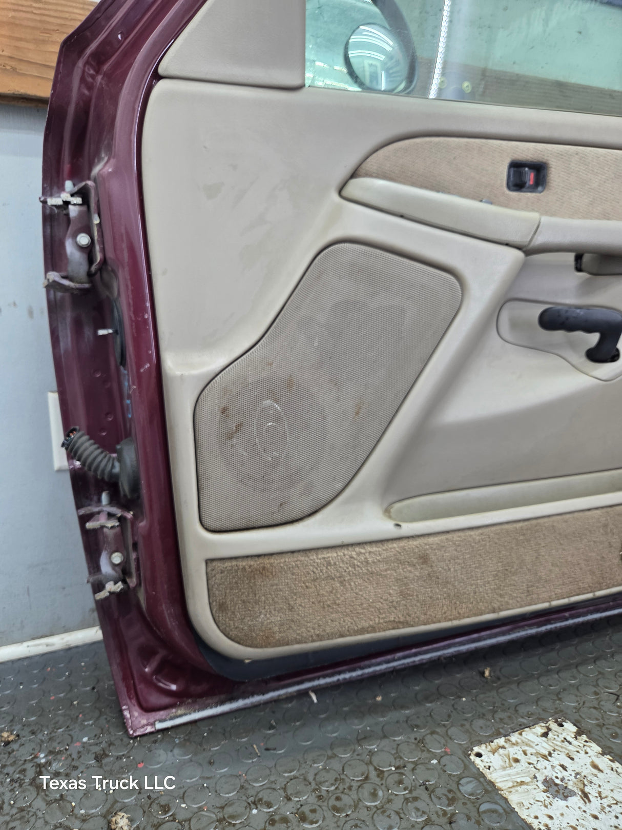 1999-2006 Chevrolet Silverado / GMC Sierra 1500 2500 3500 HD Front Passenger side Door RH