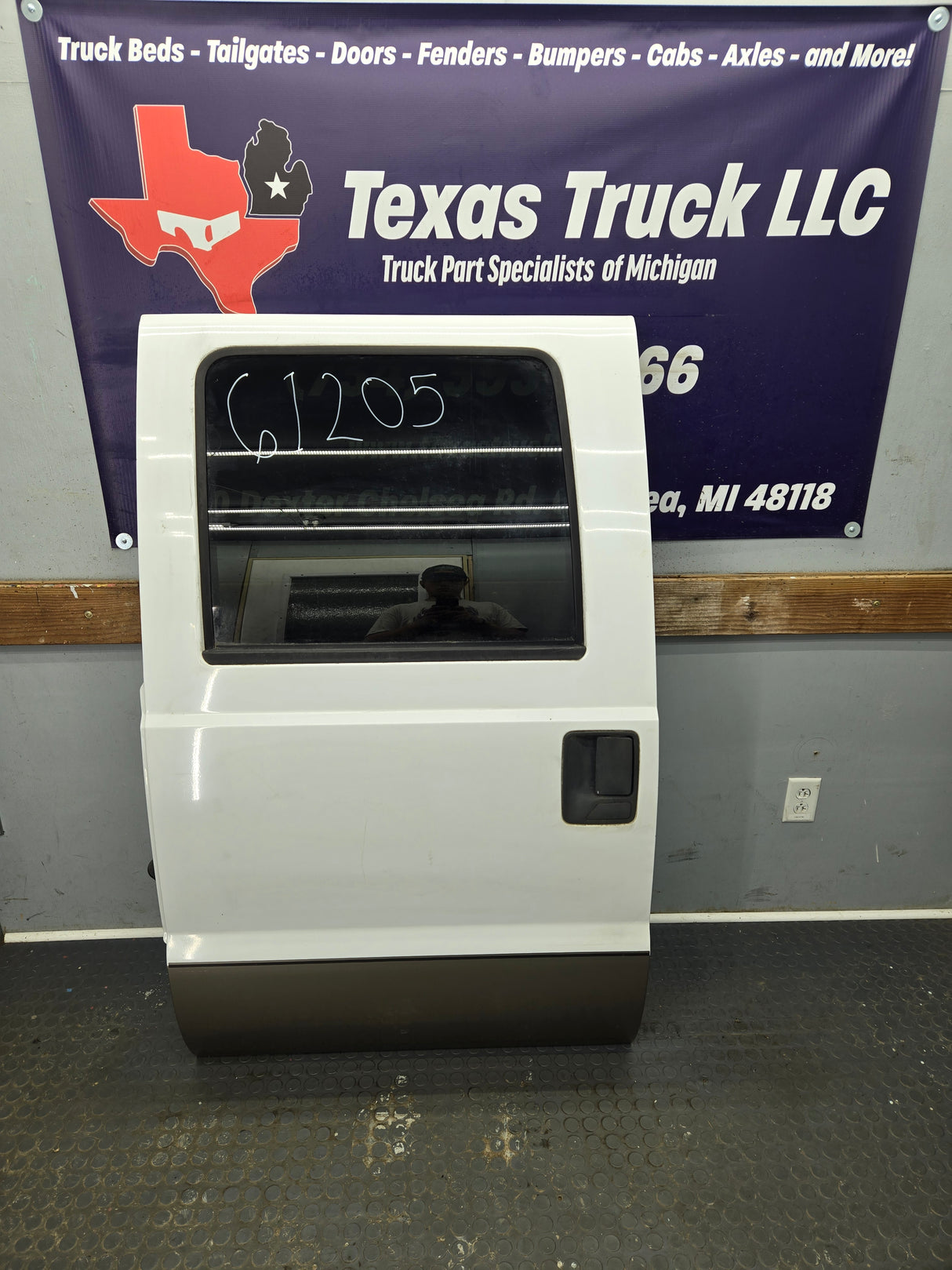 1999-2011 Ford Super Duty LH Driver Side Rear Crew Cab Door F250 F350 F450 F550