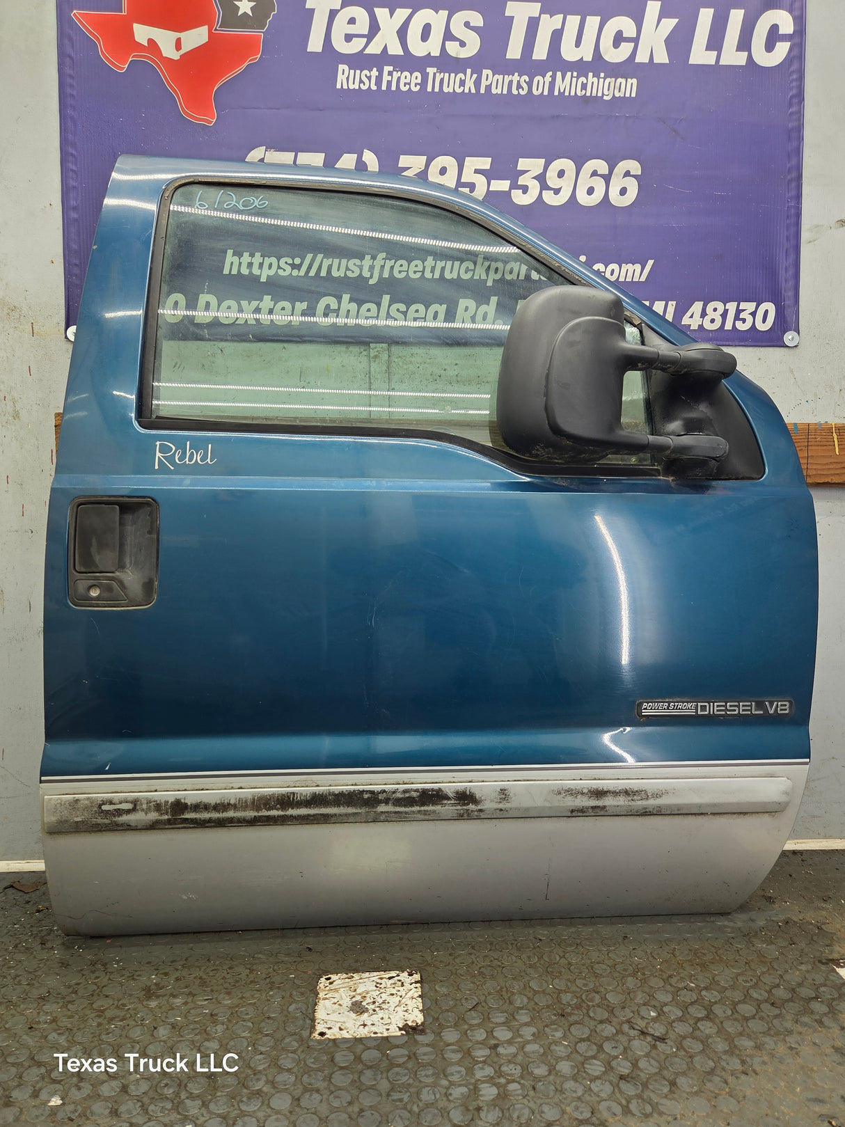 1999-2011 Ford Super Duty / Excursion Front Passenger RH Door F250 F350 F450 F550