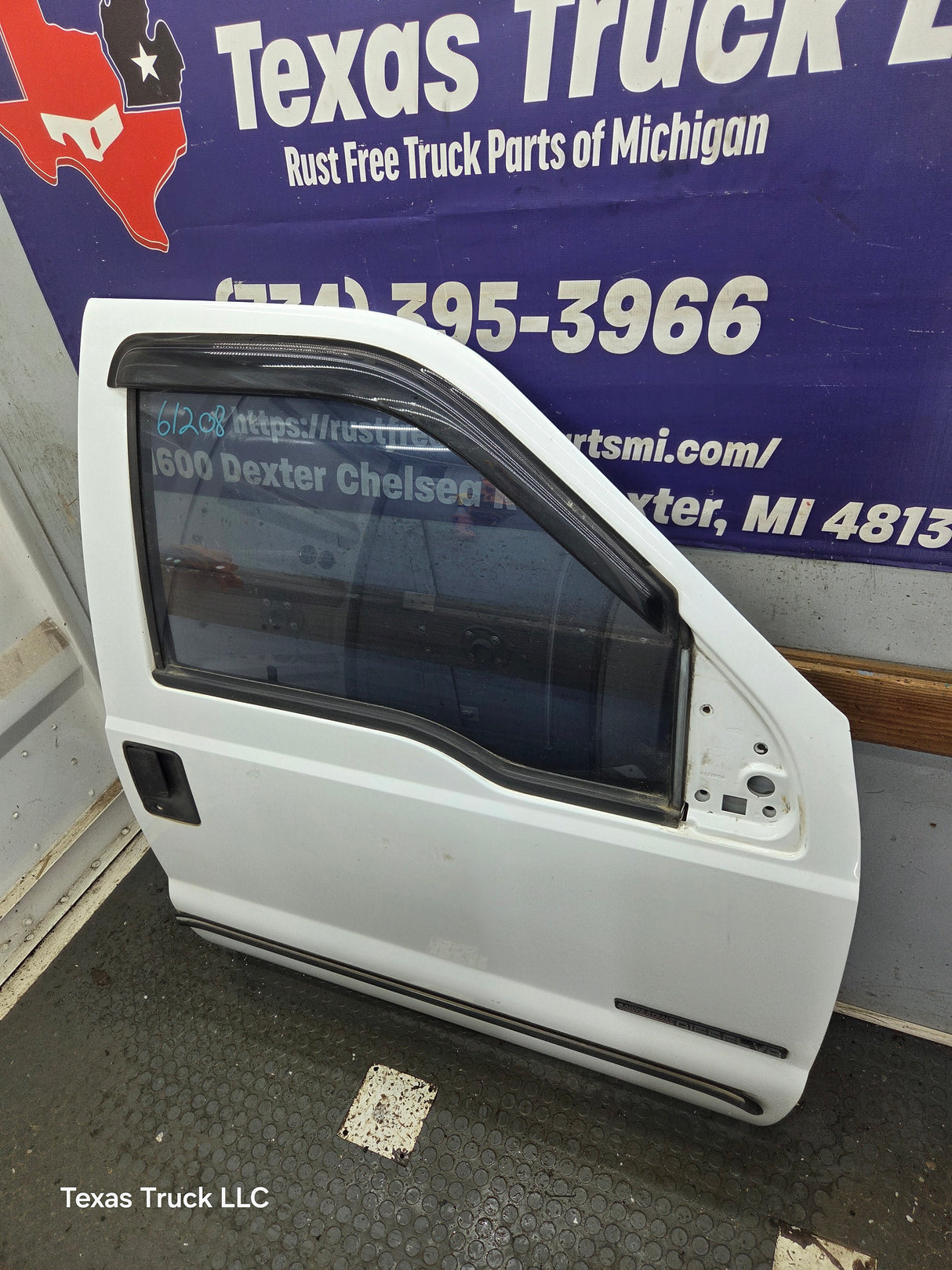 1999-2011 Ford Super Duty / Excursion Front Passenger RH Door F250 F350 F450 F550