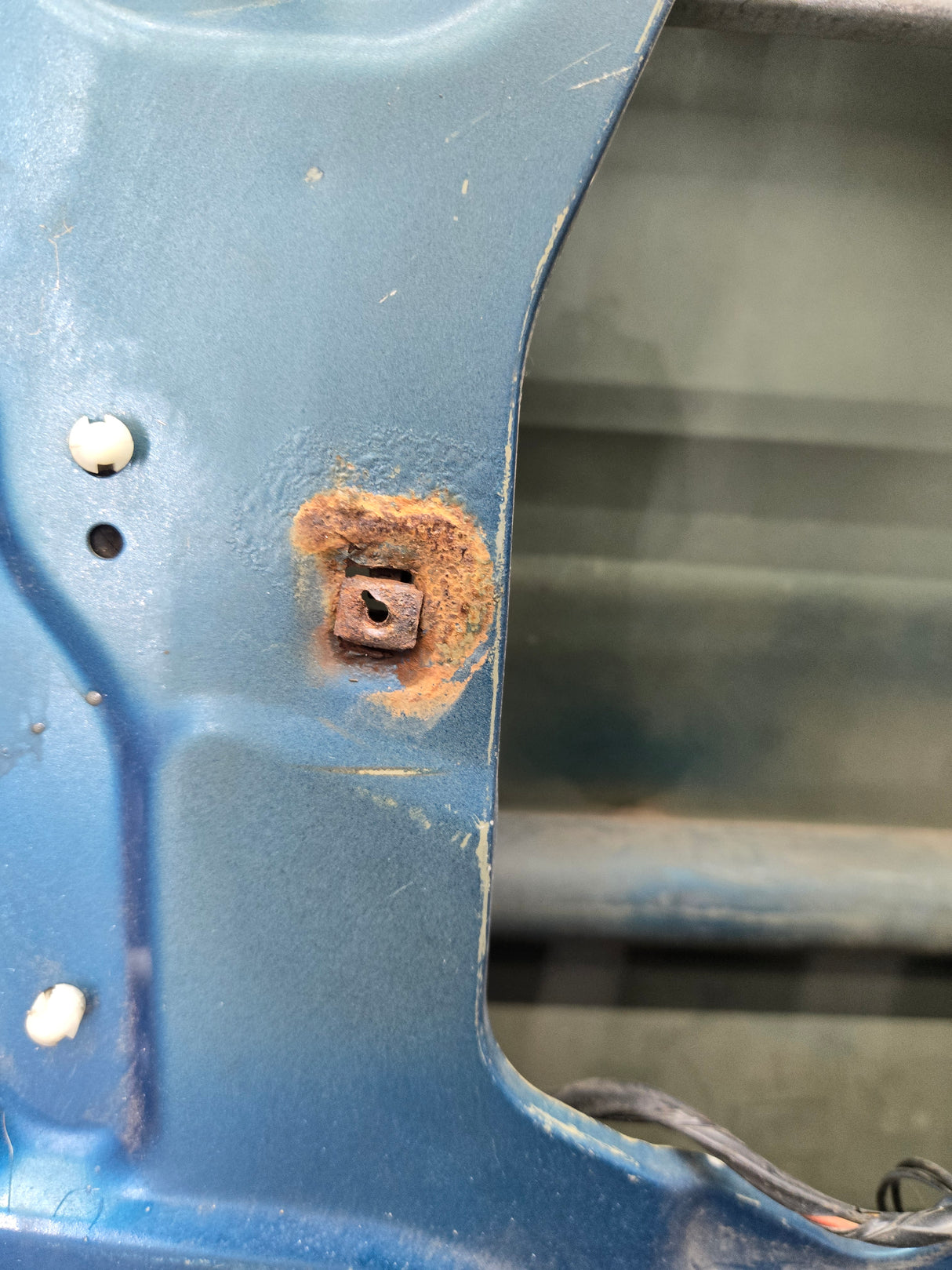 1999-2011 Ford Super Duty LH Driver Side Front Door F250 F350 F450 F550