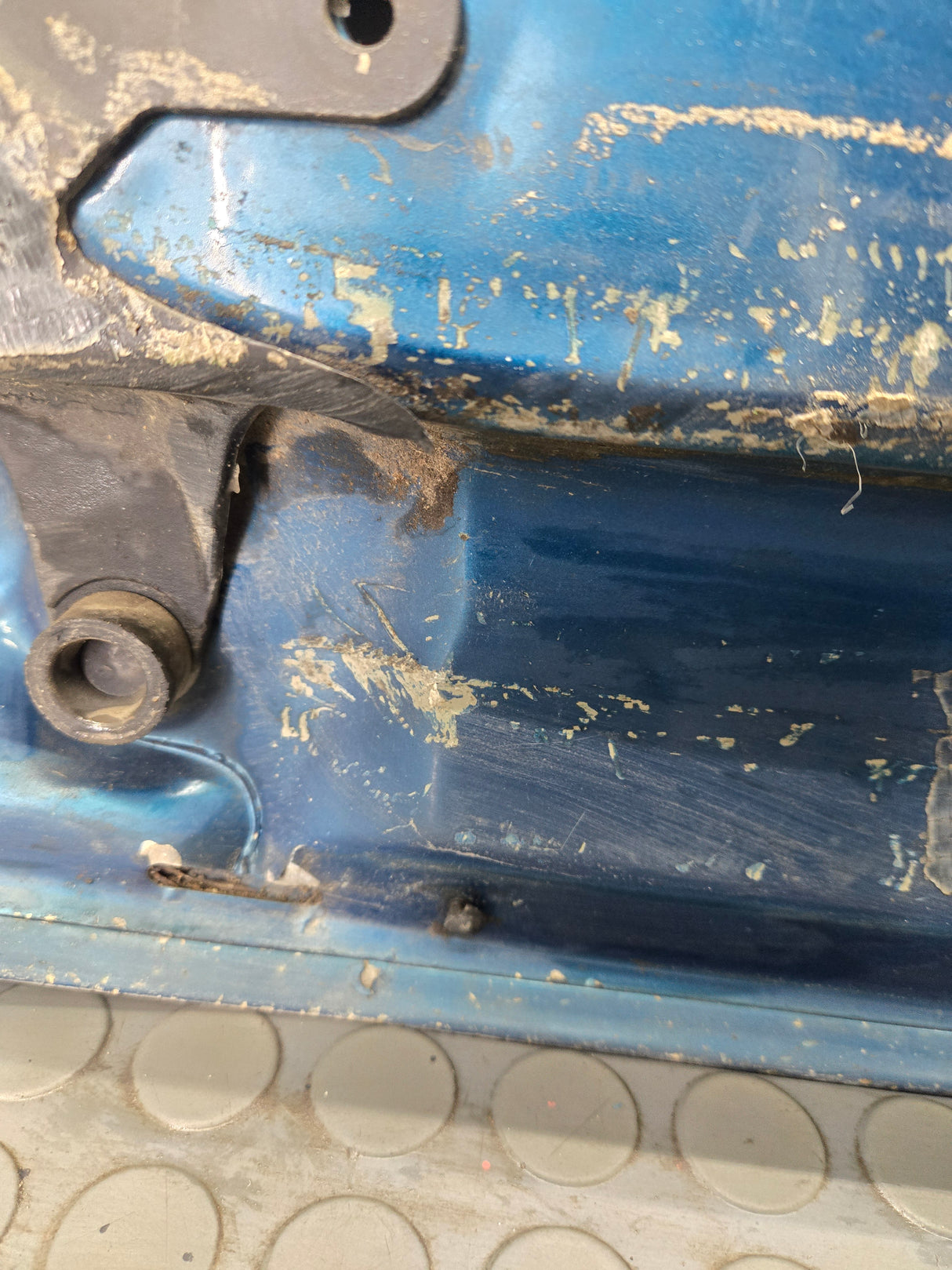 1999-2011 Ford Super Duty LH Driver Side Front Door F250 F350 F450 F550
