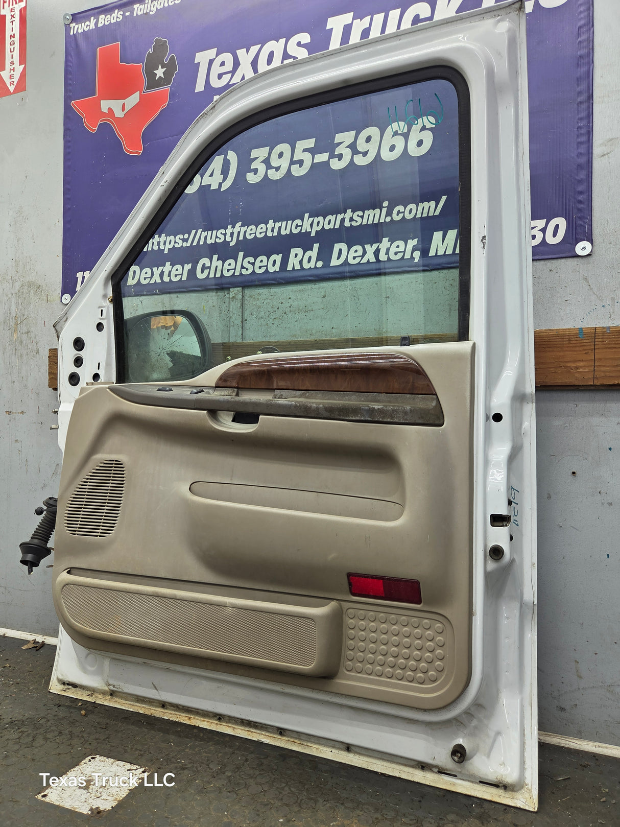 1999-2011 Ford Super Duty / Excursion Front Passenger RH Door F250 F350 F450 F550