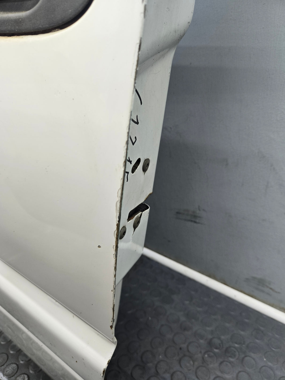 1994-2002 Dodge Ram 2nd Gen LH Driver Side Front Door Regular Cab / 2 Door Ext Cab 1500 2500 3500 ROUND CORNER