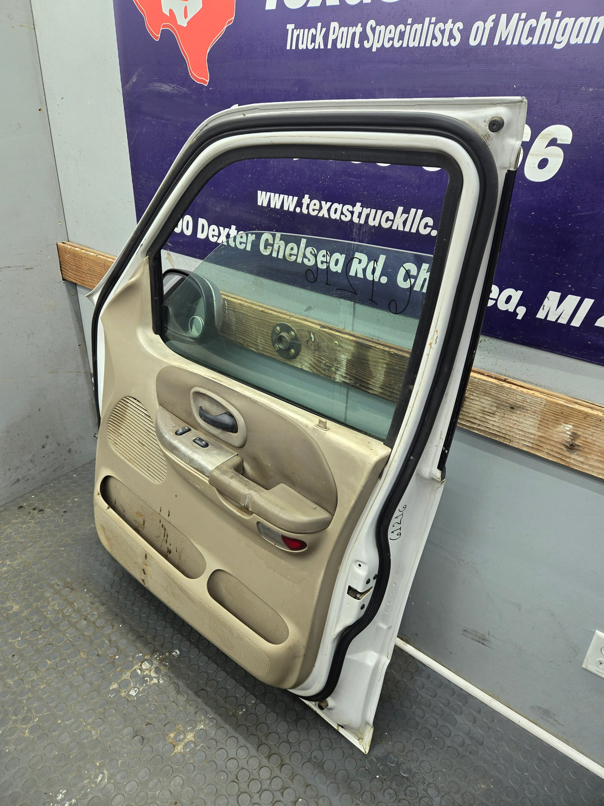 1997-2003 Ford F150 Passenger Side RH Front Door