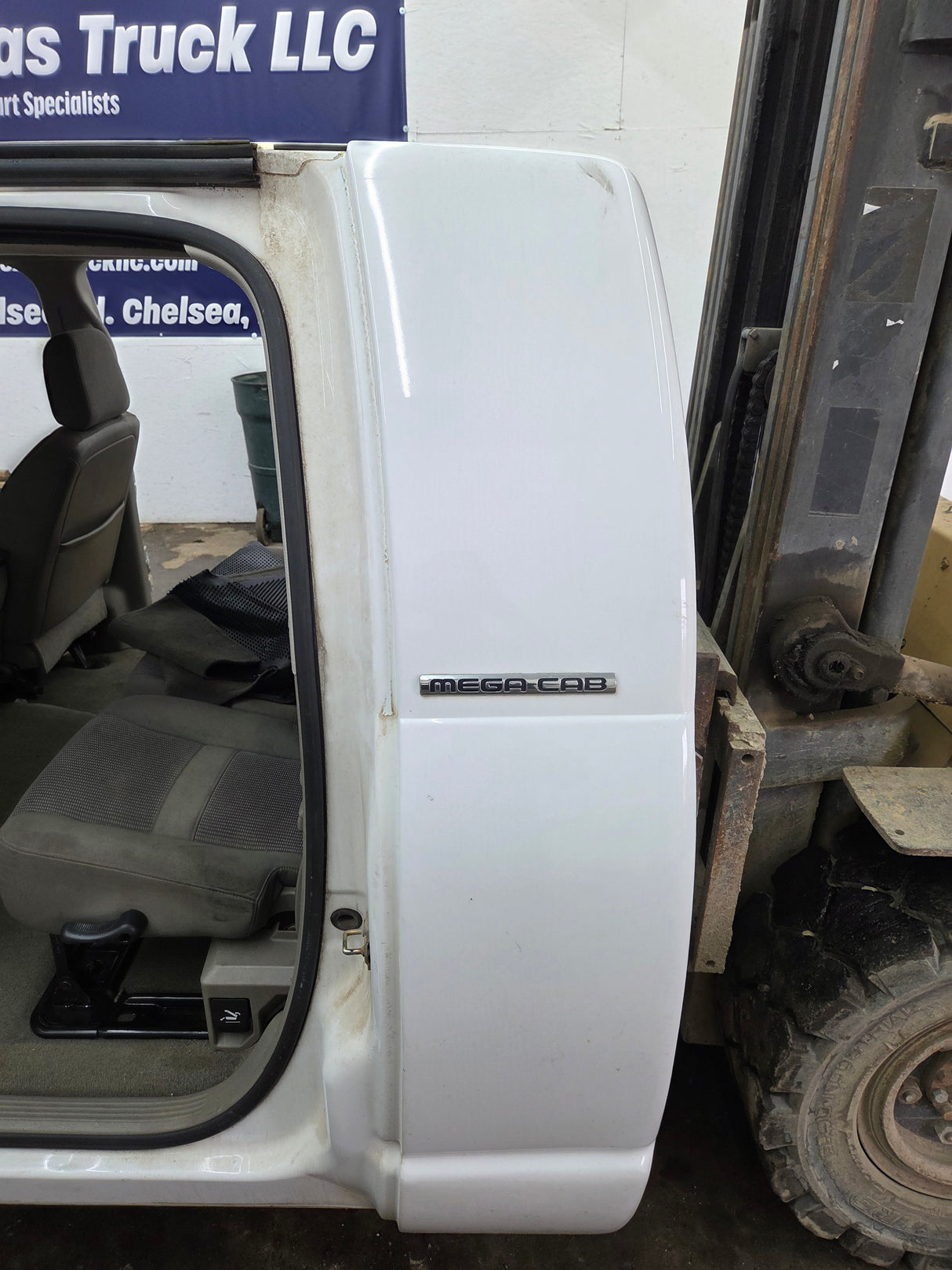 2003-2008 Dodge Ram 3rd Gen Cummins Mega Cab 1500 2500 3500 4500 5500 *Damage