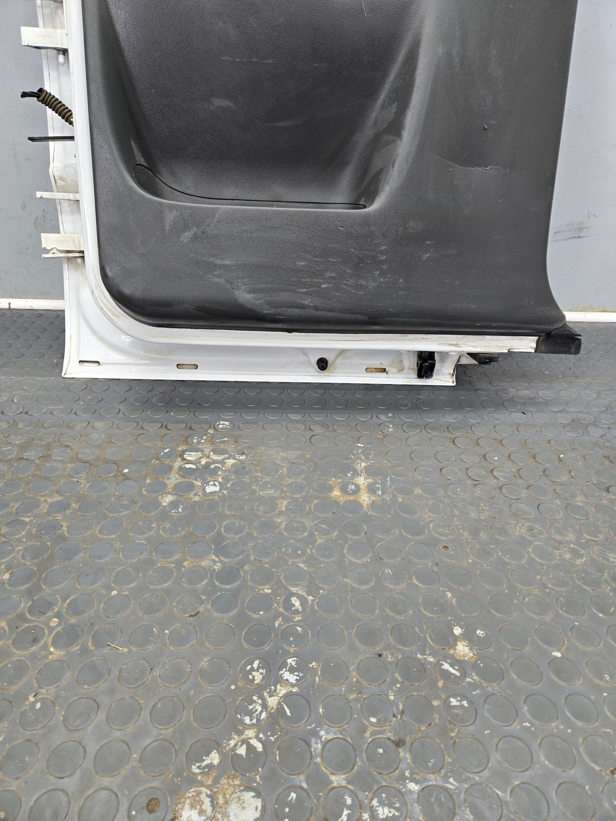 1999-2006 Chevrolet Silverado / GMC Sierra 1500 2500 3500 HD Rear Driver side Extended Cab Rear Door