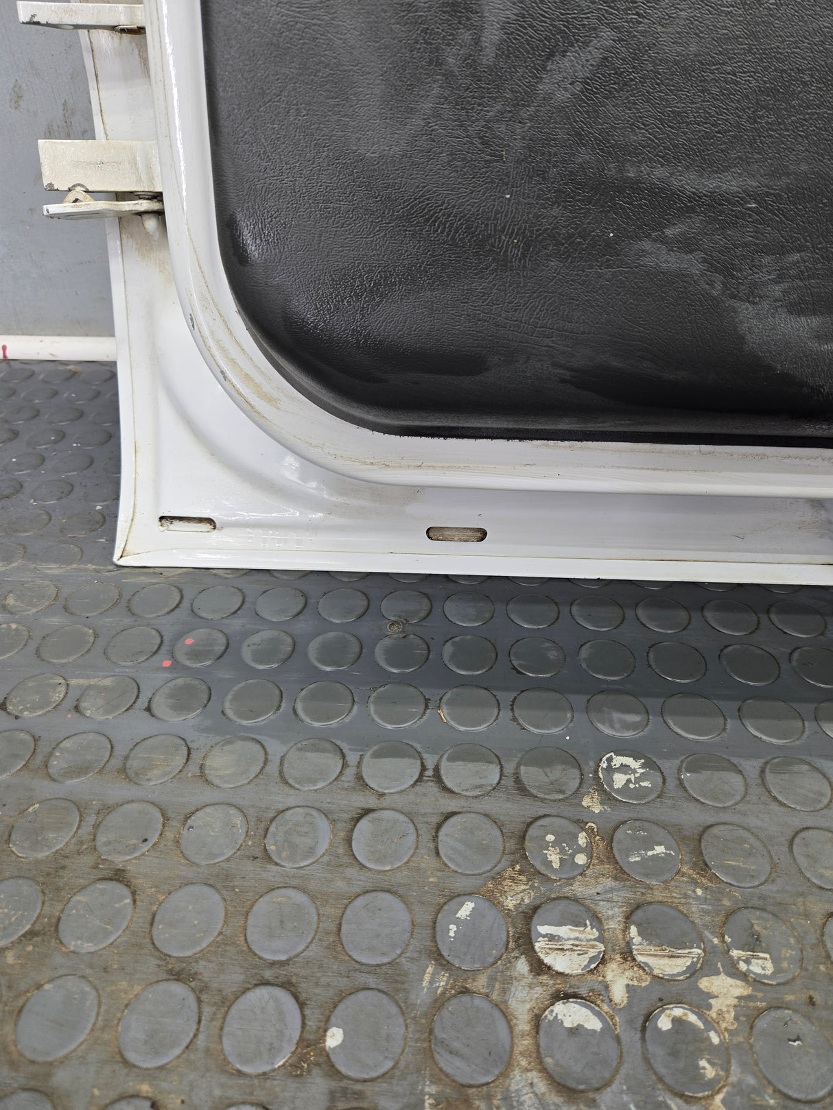 1999-2006 Chevrolet Silverado / GMC Sierra 1500 2500 3500 HD Rear Driver side Extended Cab Rear Door