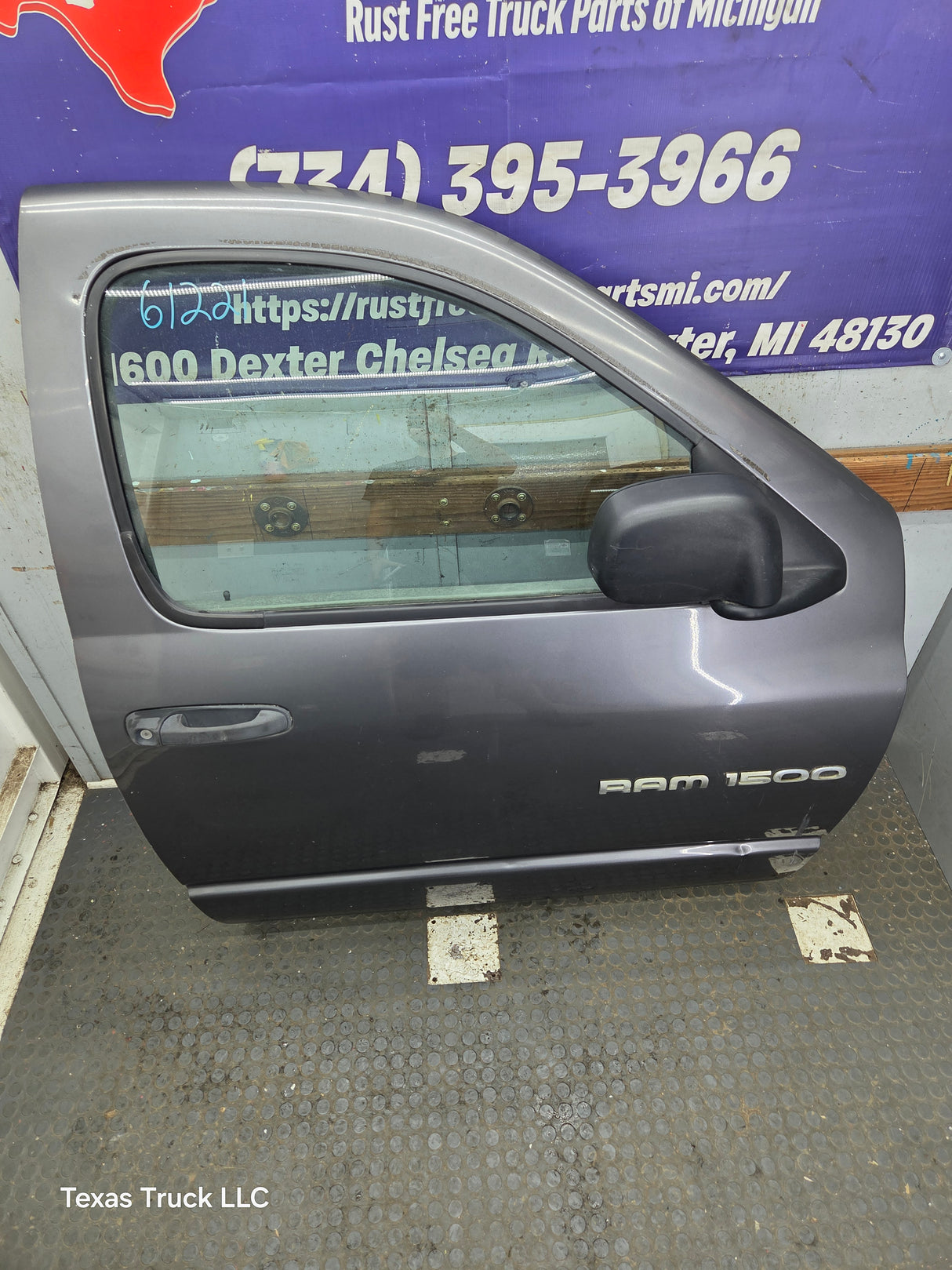 2003-2008 Dodge Ram 3rd Gen Passenger Side Front Regular Cab Door 1500 2500 3500 4500 5500
