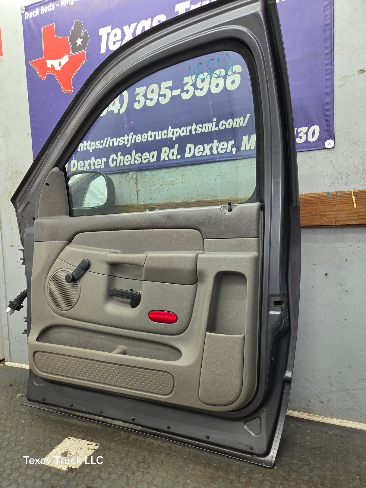 2003-2008 Dodge Ram 3rd Gen Passenger Side Front Regular Cab Door 1500 2500 3500 4500 5500