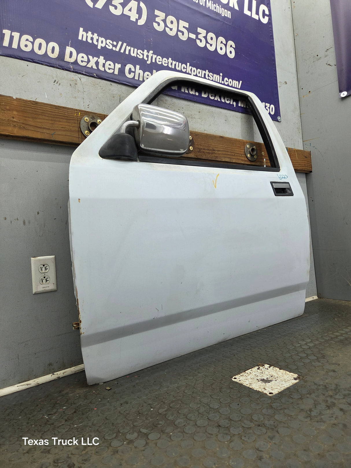 1992-1996 Dodge Dakota LH Driver Side Front Door