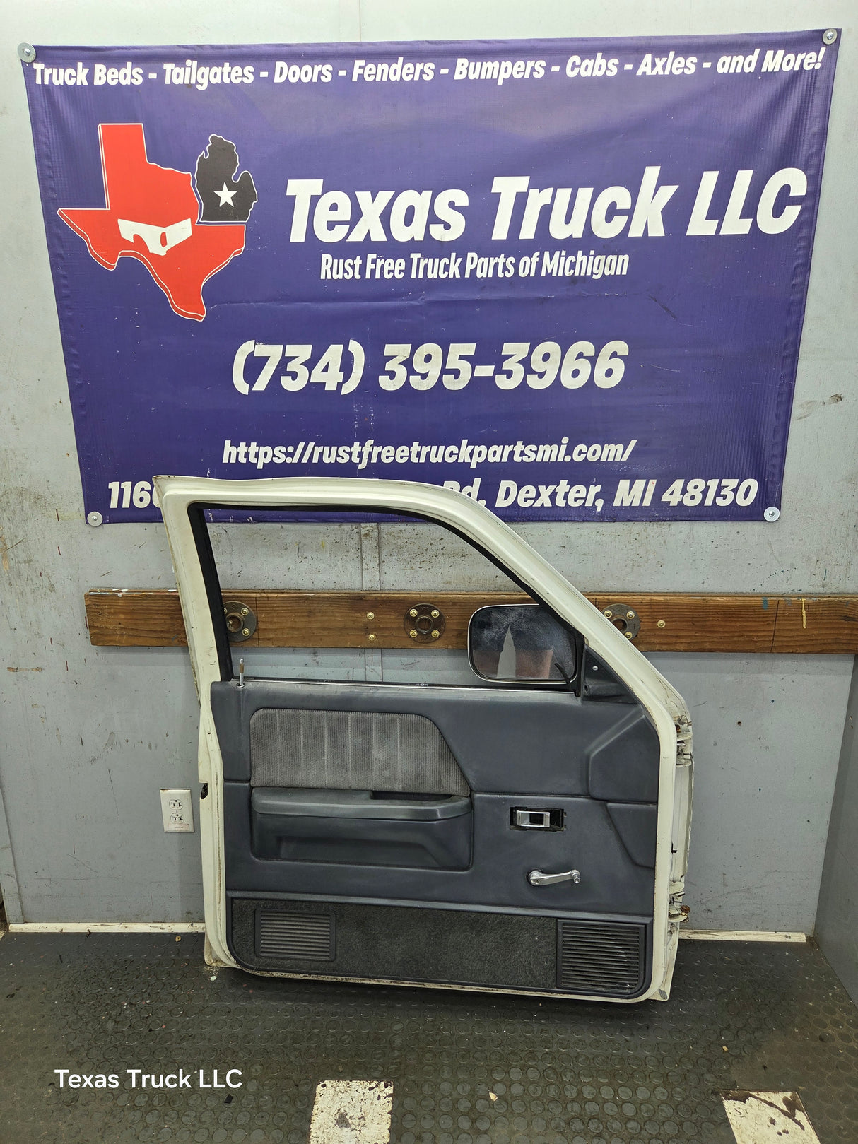 1992-1996 Dodge Dakota LH Driver Side Front Door