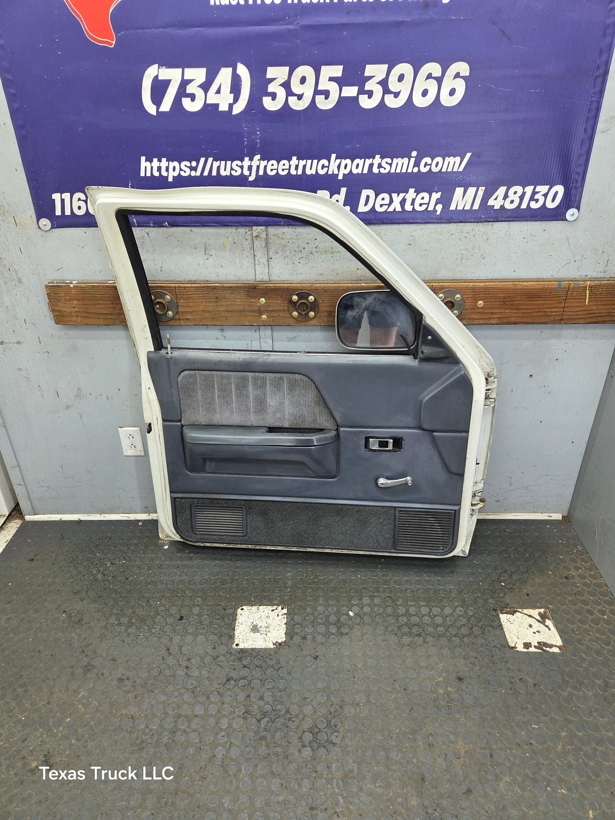 1992-1996 Dodge Dakota LH Driver Side Front Door