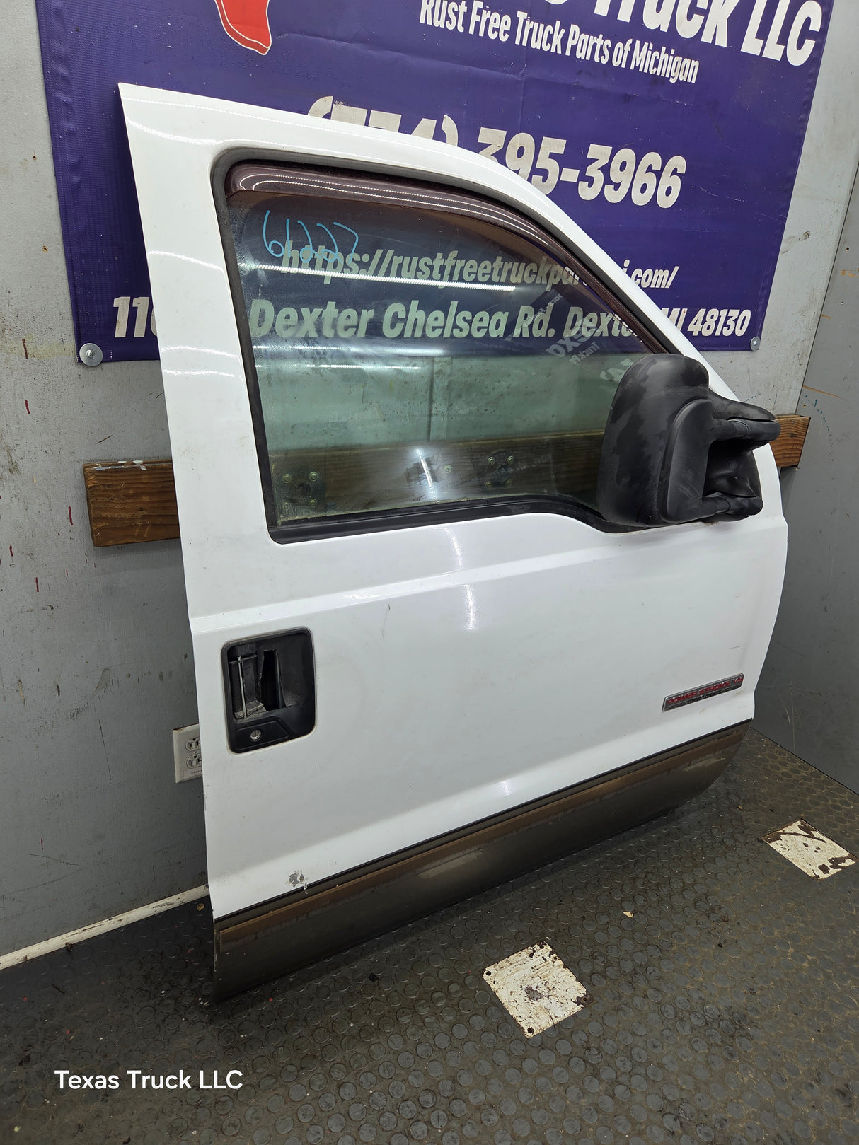 1999-2011 Ford Super Duty / Excursion Front Passenger RH Door F250 F350 F450 F550