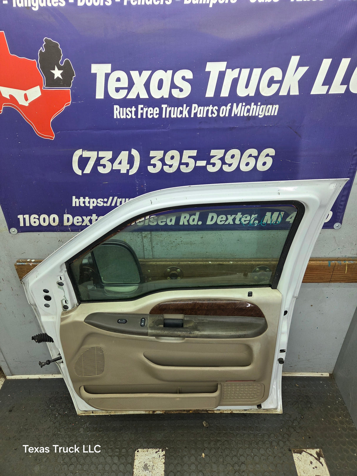 1999-2011 Ford Super Duty / Excursion Front Passenger RH Door F250 F350 F450 F550