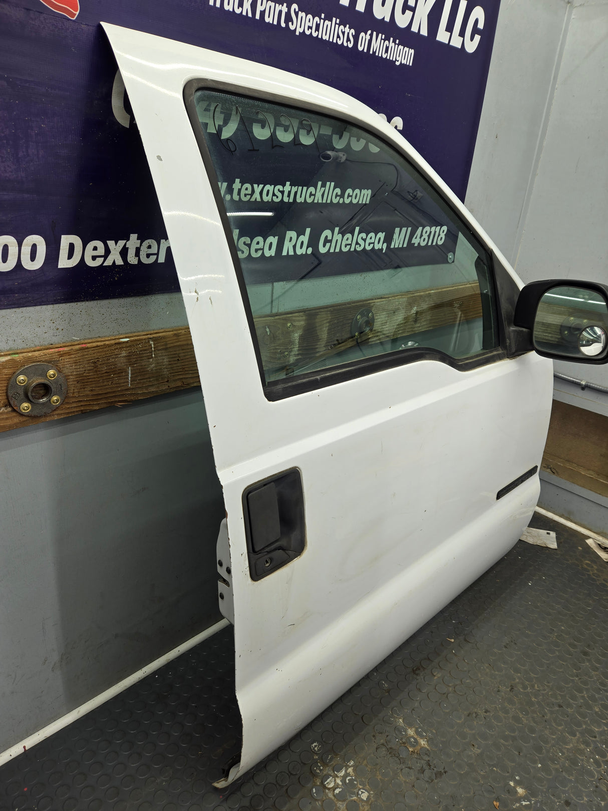 1999-2011 Ford Super Duty / Excursion Front Passenger RH Door F250 F350 F450 F550