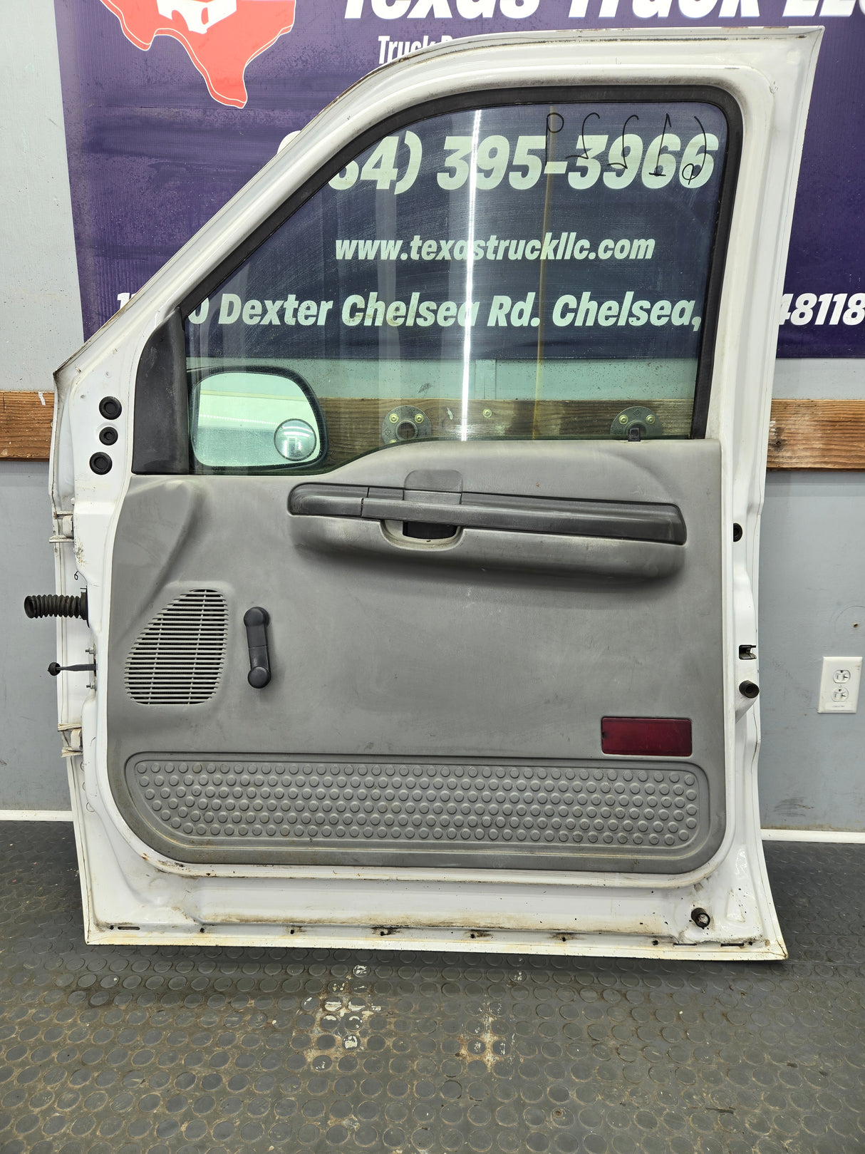 1999-2011 Ford Super Duty / Excursion Front Passenger RH Door F250 F350 F450 F550