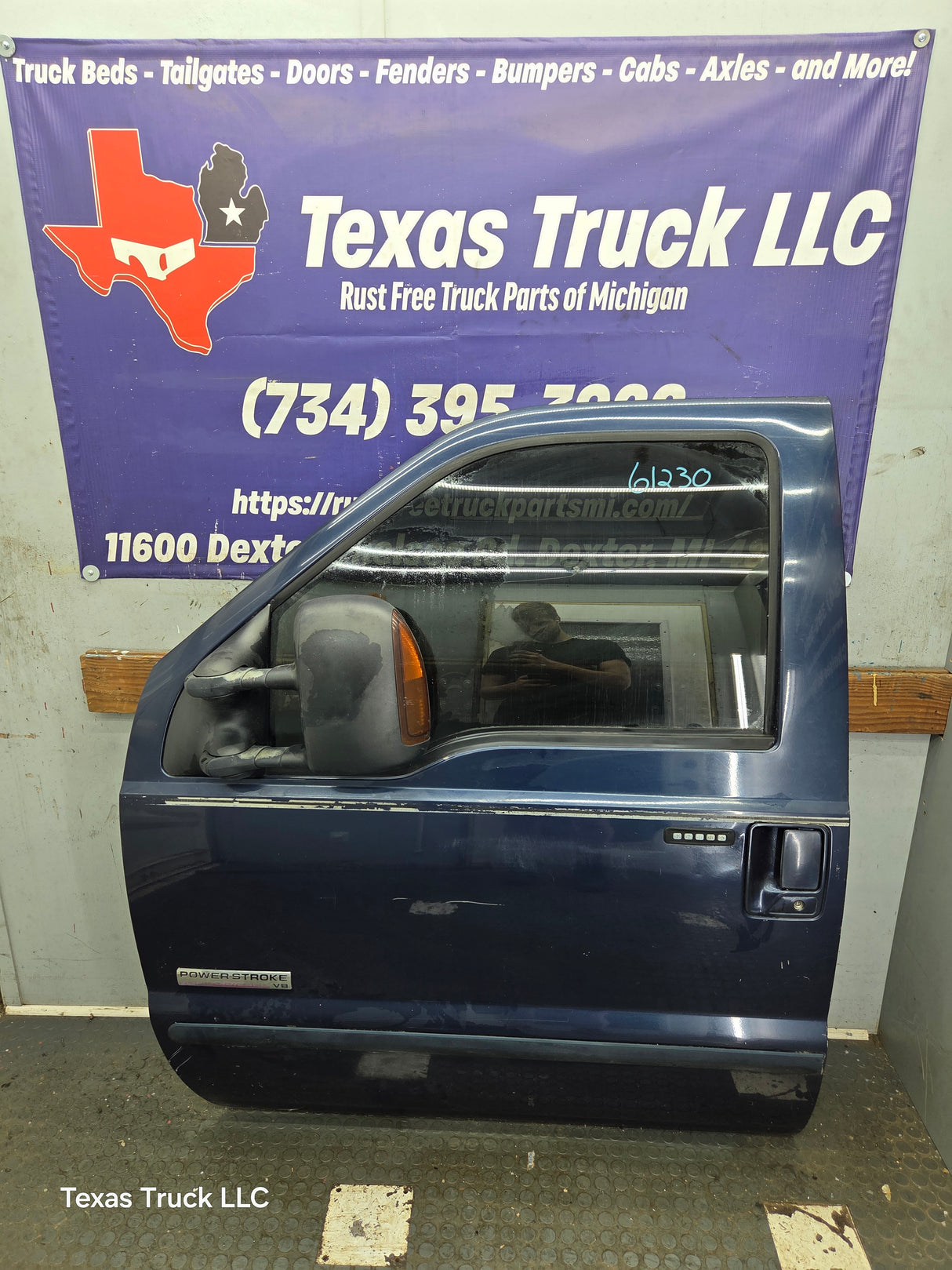 1999-2011 Ford Super Duty LH Driver Side Front Door F250 F350 F450 F550