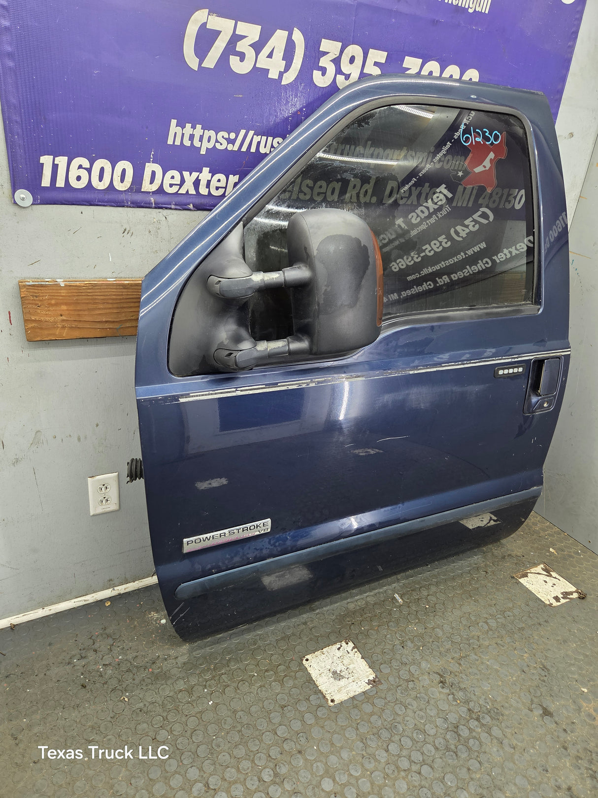 1999-2011 Ford Super Duty LH Driver Side Front Door F250 F350 F450 F550