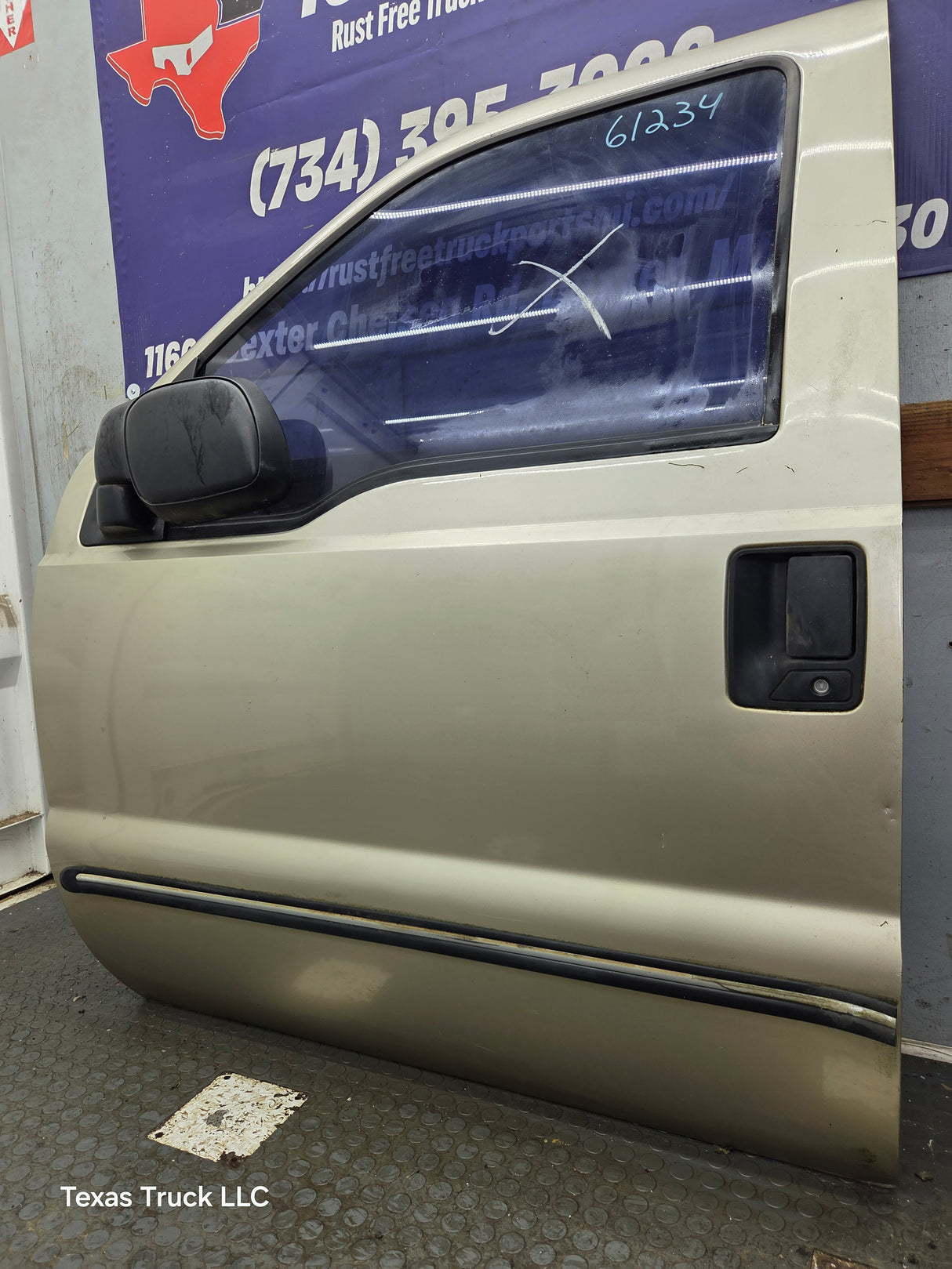 1999-2011 Ford Super Duty LH Driver Side Front Door F250 F350 F450 F550