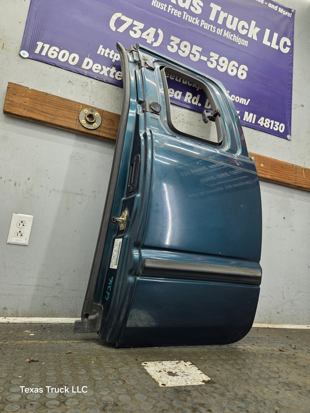 1994-2002 Dodge Ram 2nd Gen LH Driver Side Rear Extended Cab Door 1500 2500 3500