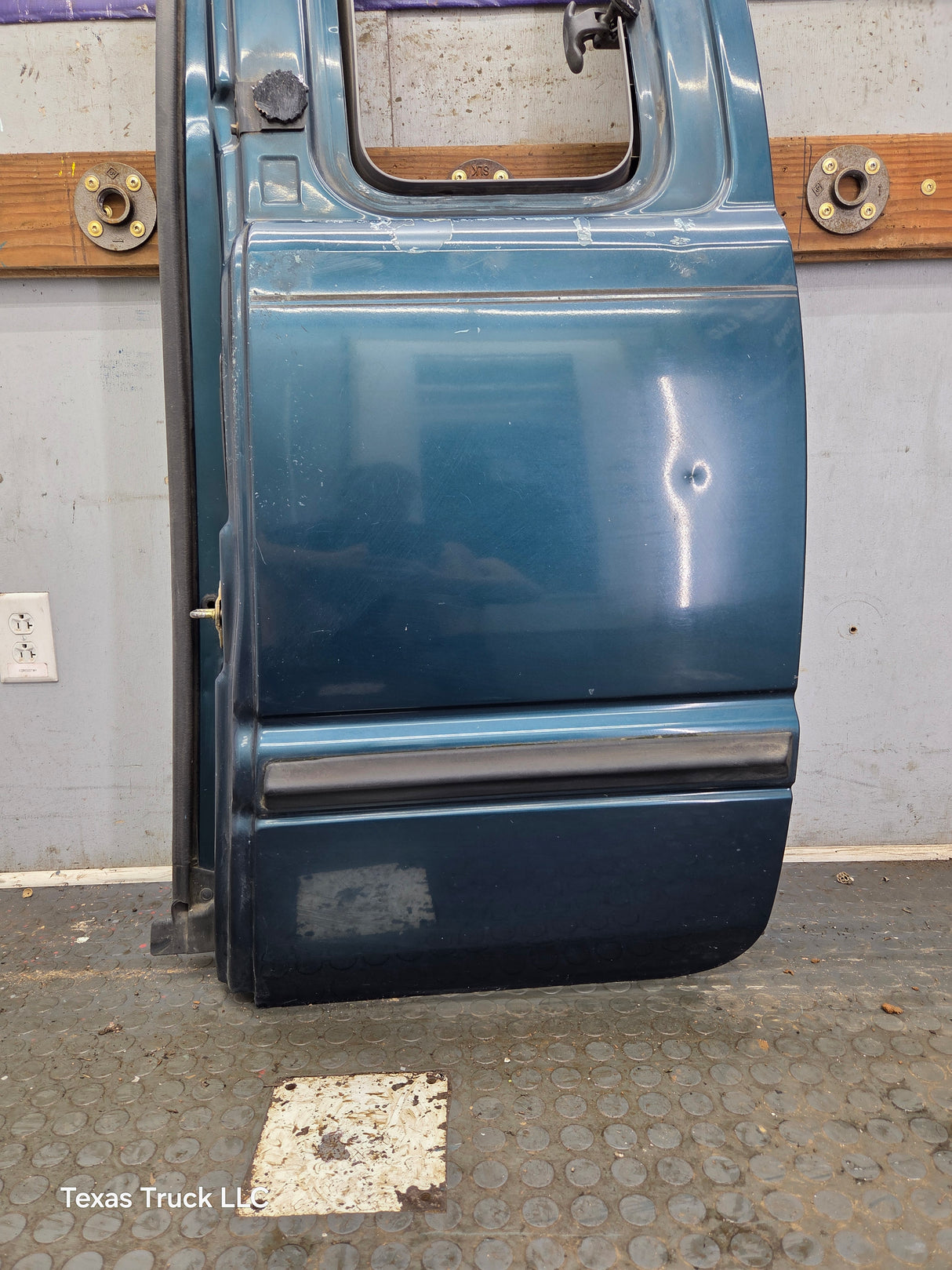 1994-2002 Dodge Ram 2nd Gen LH Driver Side Rear Extended Cab Door 1500 2500 3500