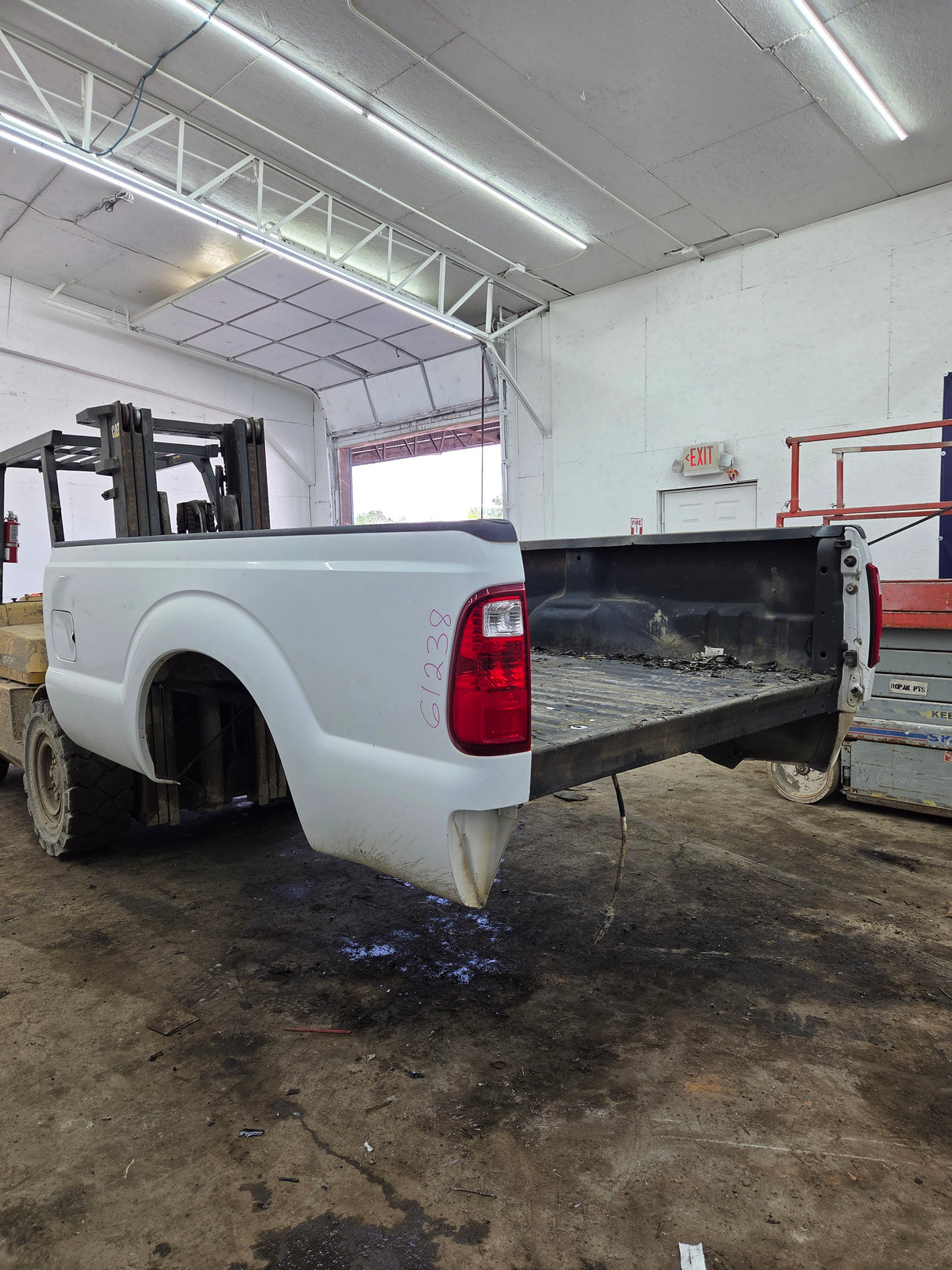 2011-2016 Ford F250 F350 Super Duty 8' Long Truck Bed - Oxford White