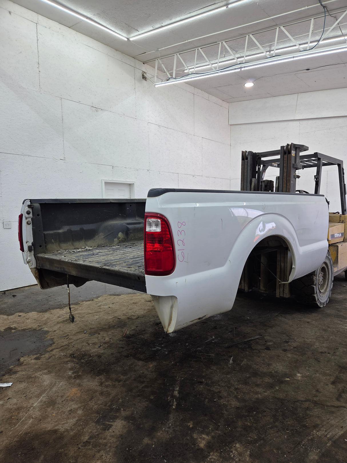 2011-2016 Ford F250 F350 Super Duty 8' Long Truck Bed - Oxford White