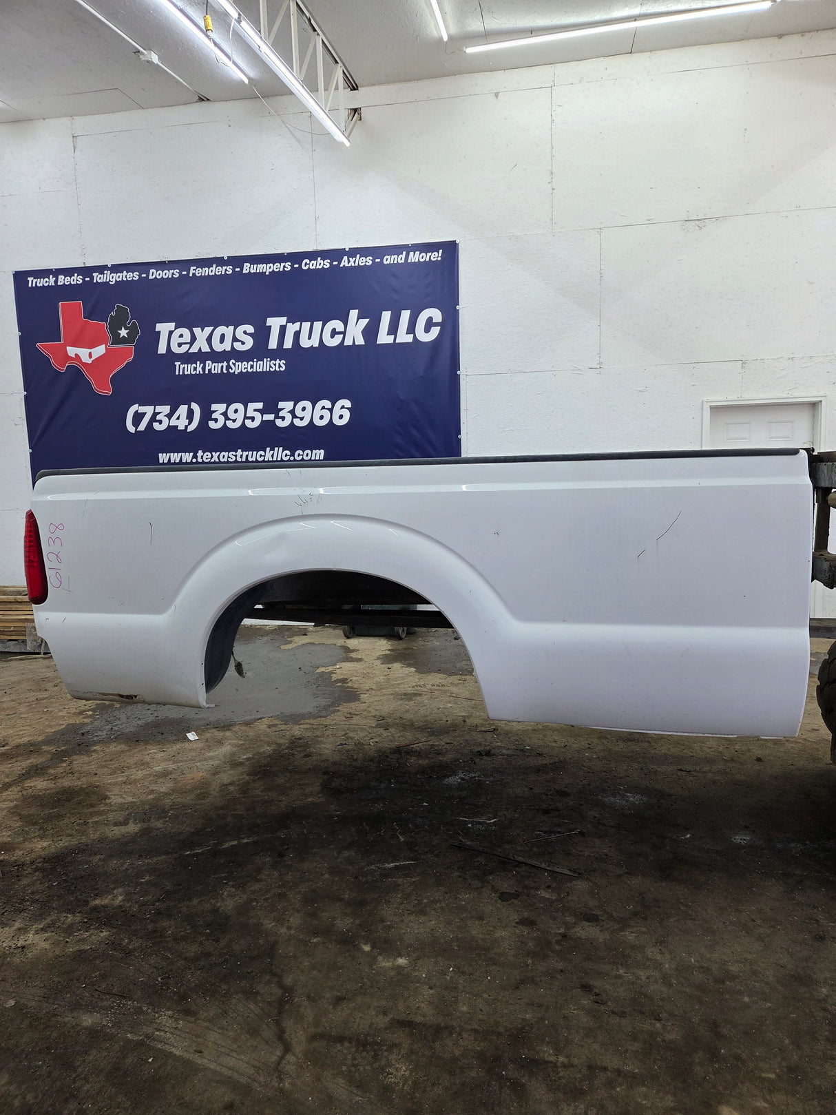 2011-2016 Ford F250 F350 Super Duty 8' Long Truck Bed - Oxford White