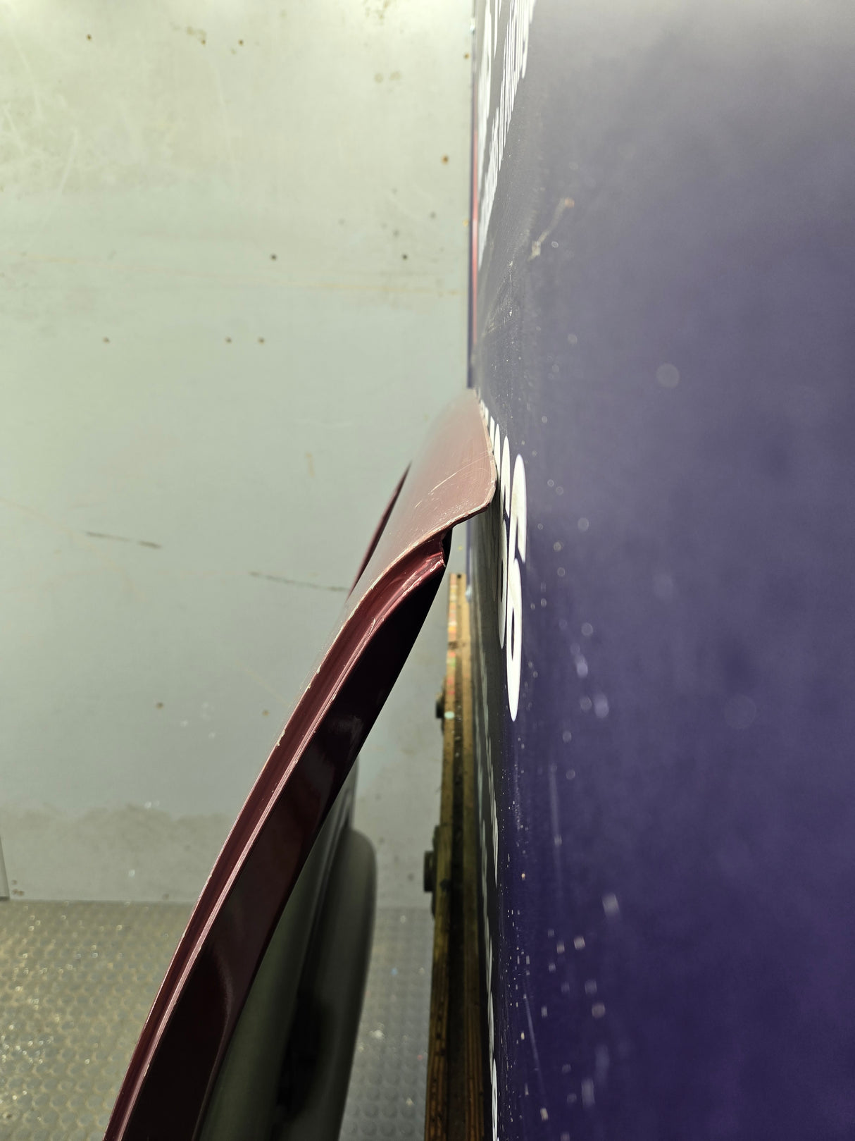 2001-2006 Chevrolet Tahoe / GMC Yukon 1500 2500HD Rear Passenger Side Rear Door RH