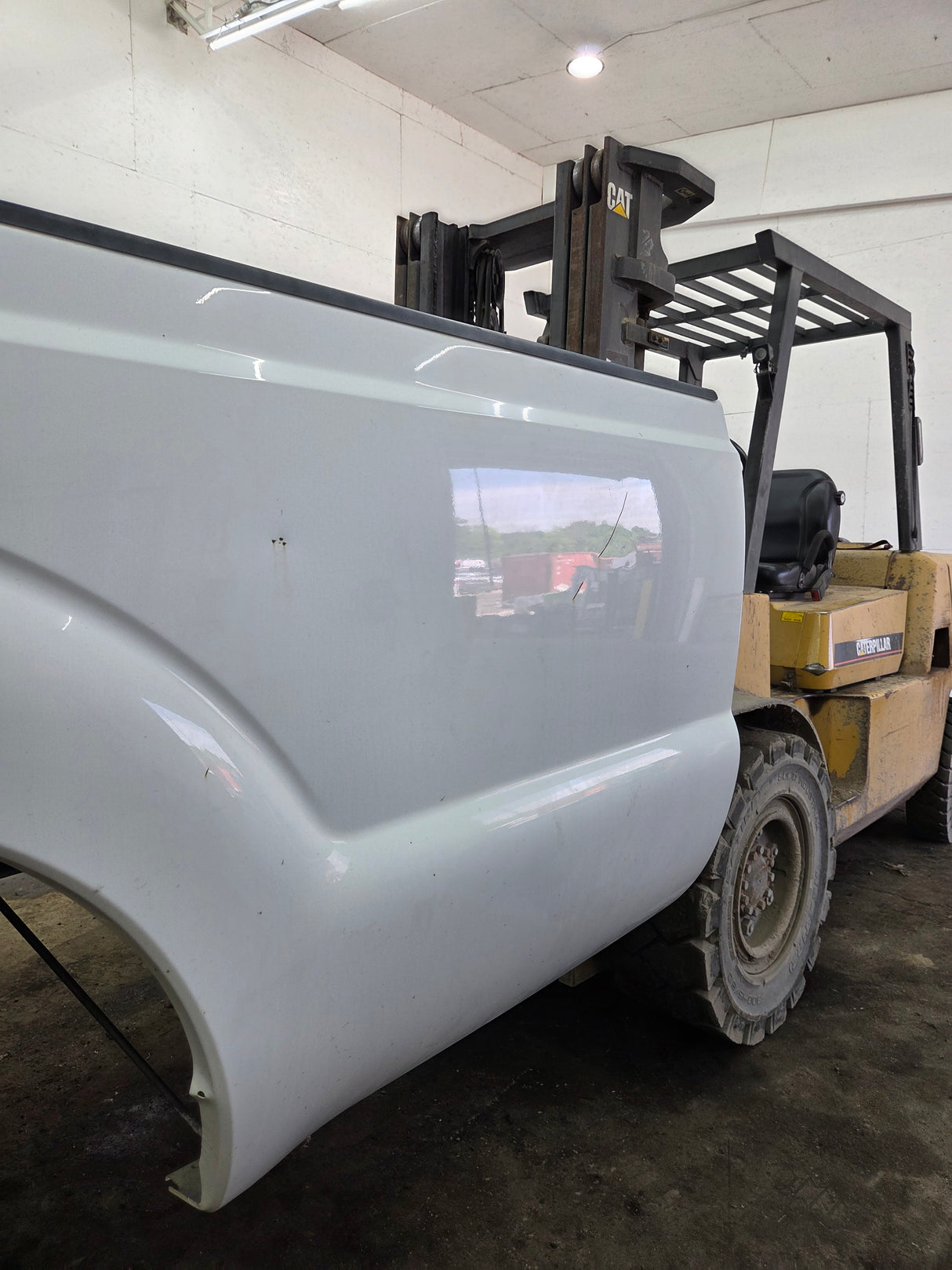2011-2016 Ford F250 F350 Super Duty 8' Long Truck Bed - Oxford White