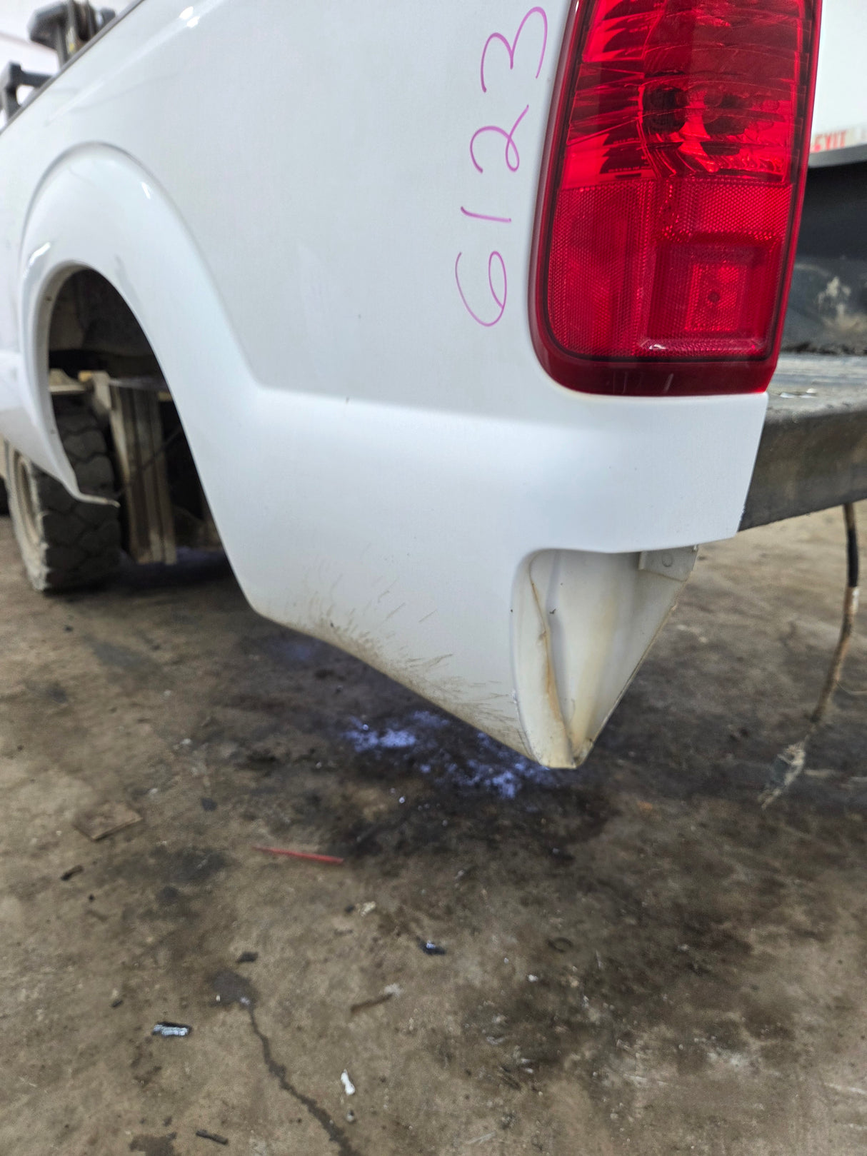 2011-2016 Ford F250 F350 Super Duty 8' Long Truck Bed - Oxford White