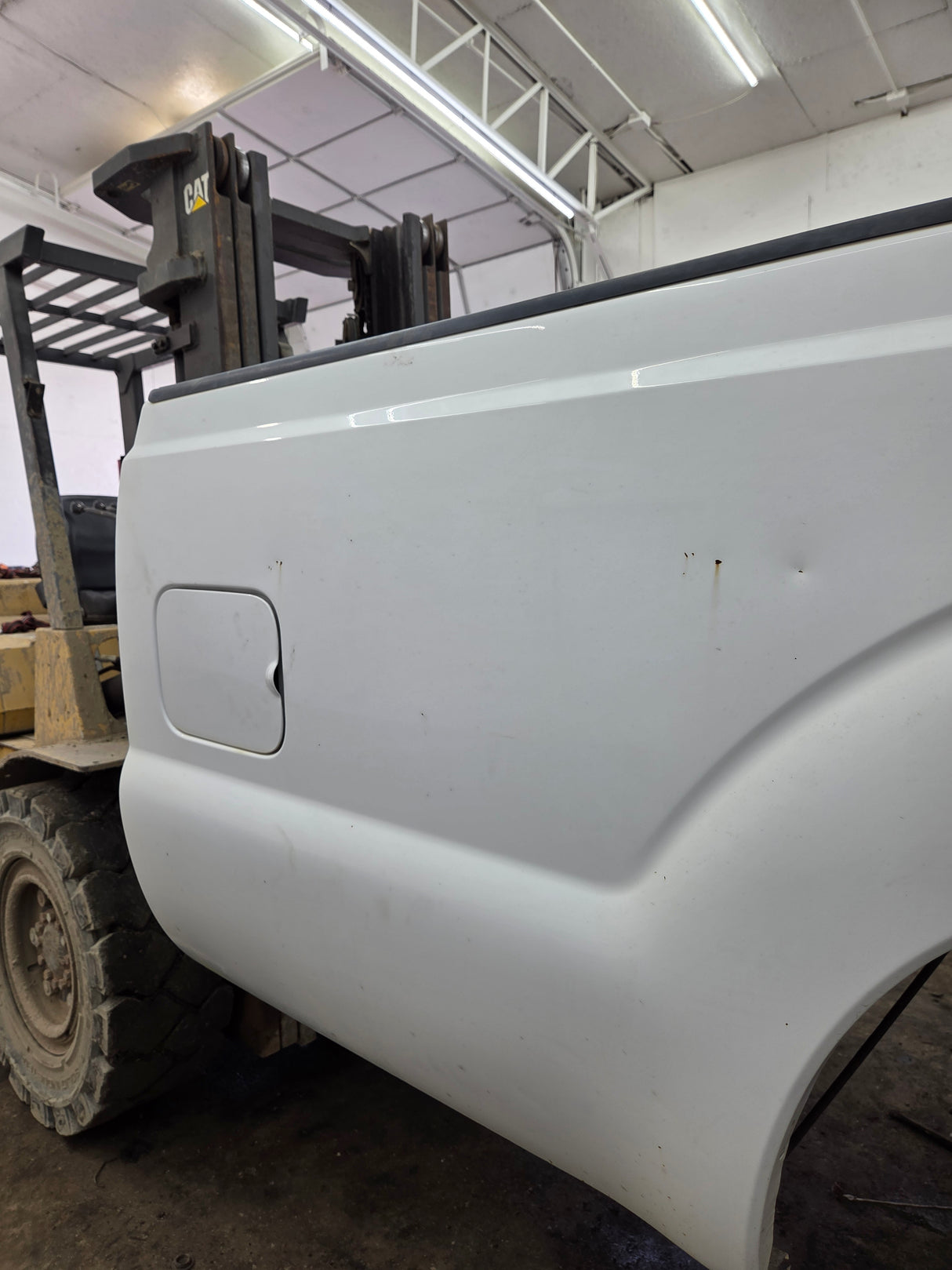 2011-2016 Ford F250 F350 Super Duty 8' Long Truck Bed - Oxford White