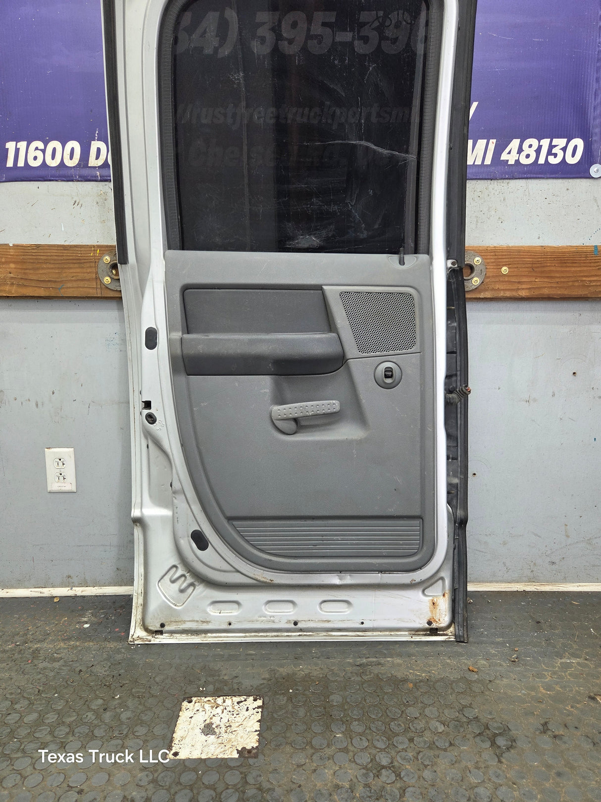 2003-2008 Dodge Ram 3rd Gen LH Driver Rear Quad Cab Door 1500 2500 3500 4500 5500