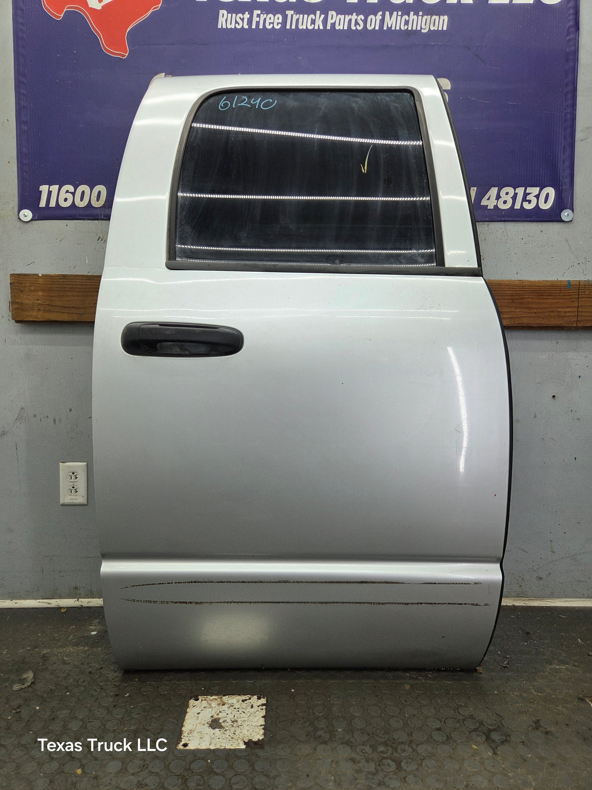 2003-2008 Dodge Ram 3rd Gen RH Passenger Side Rear Quad Cab Door 1500 2500 3500 4500 5500