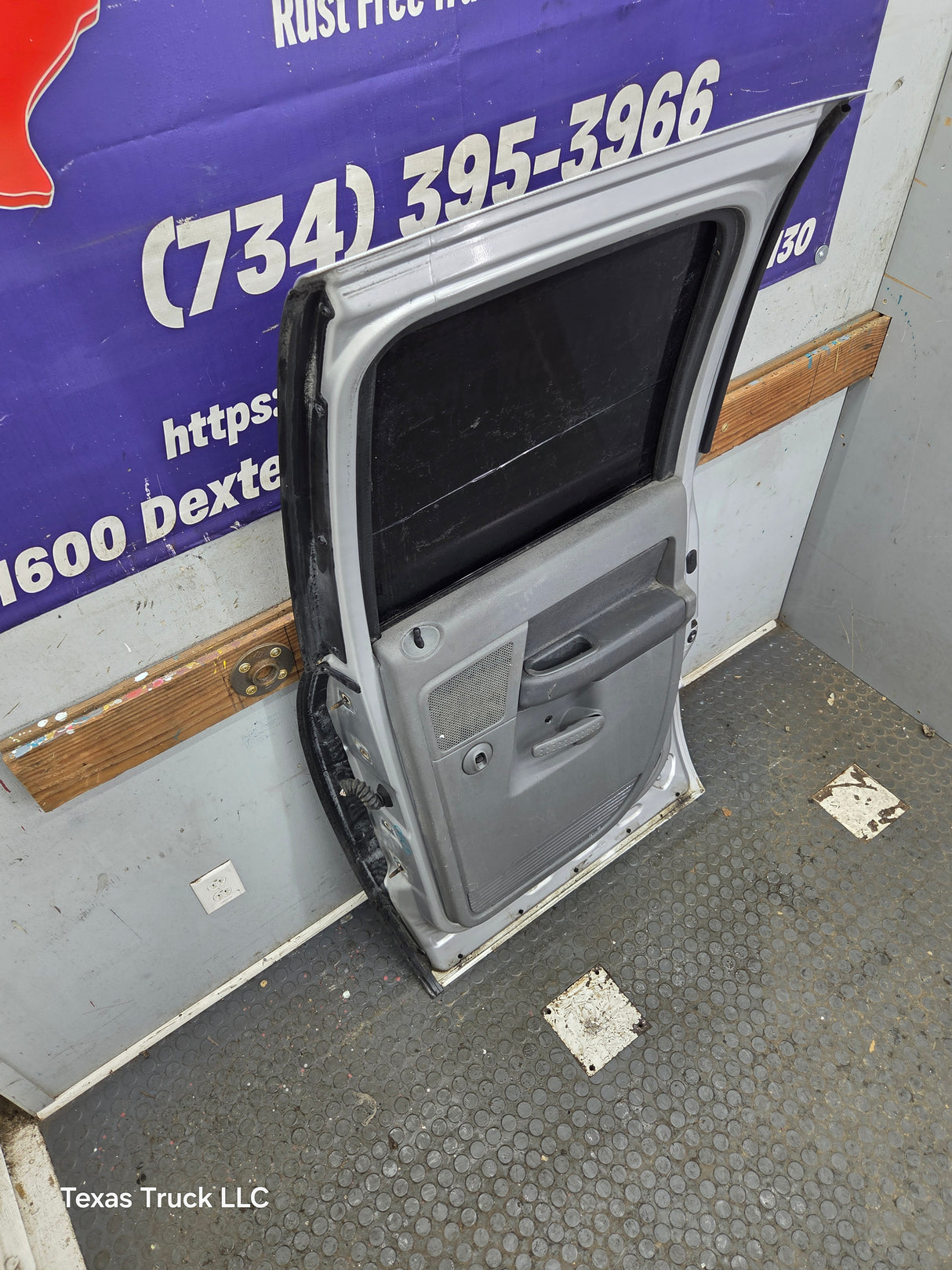 2003-2008 Dodge Ram 3rd Gen RH Passenger Side Rear Quad Cab Door 1500 2500 3500 4500 5500