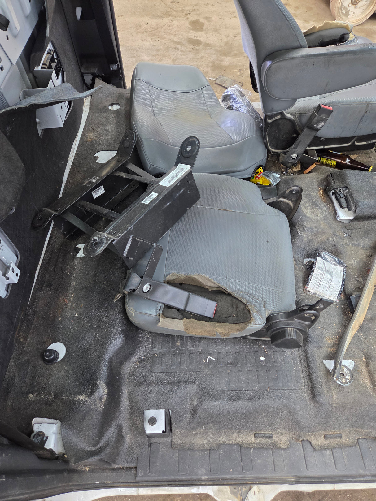 2011-2016 Ford F250 F350 F450 F550 Super Duty Extended Cab - Oxford White