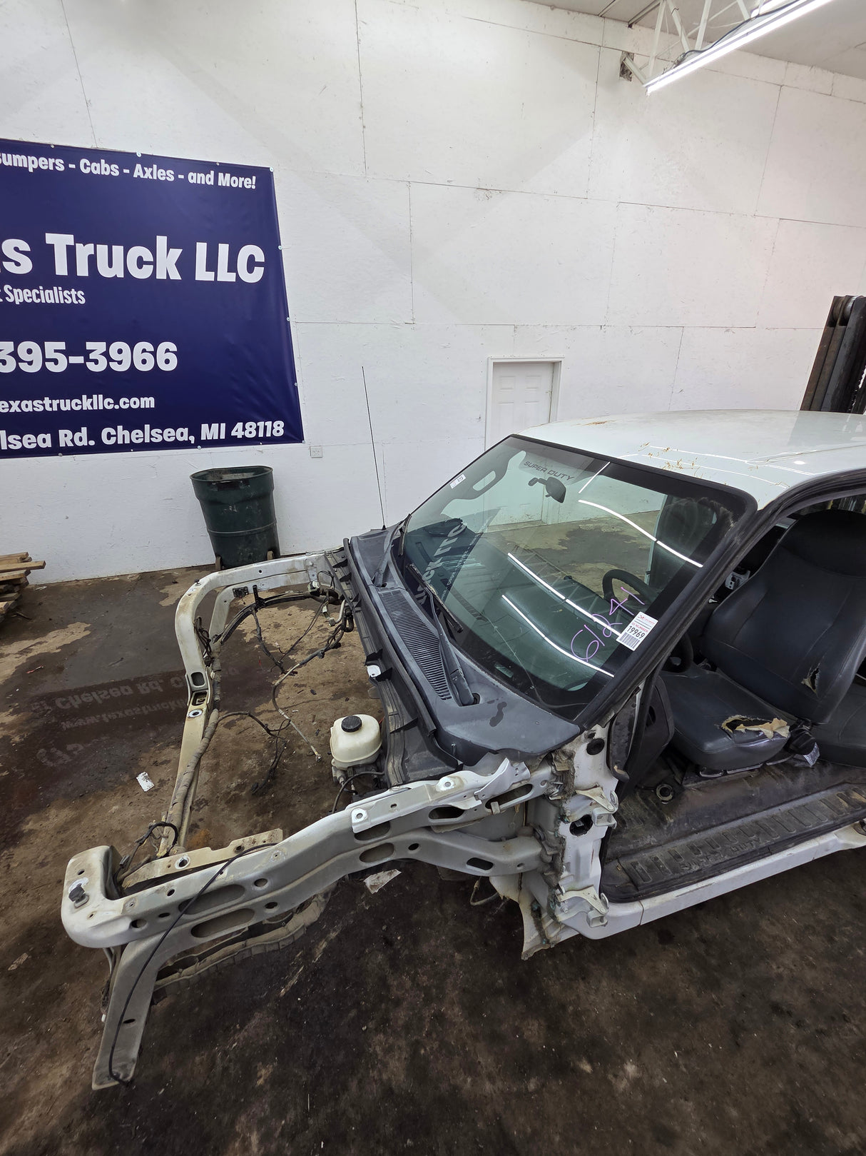 2011-2016 Ford F250 F350 F450 F550 Super Duty Extended Cab - Oxford White