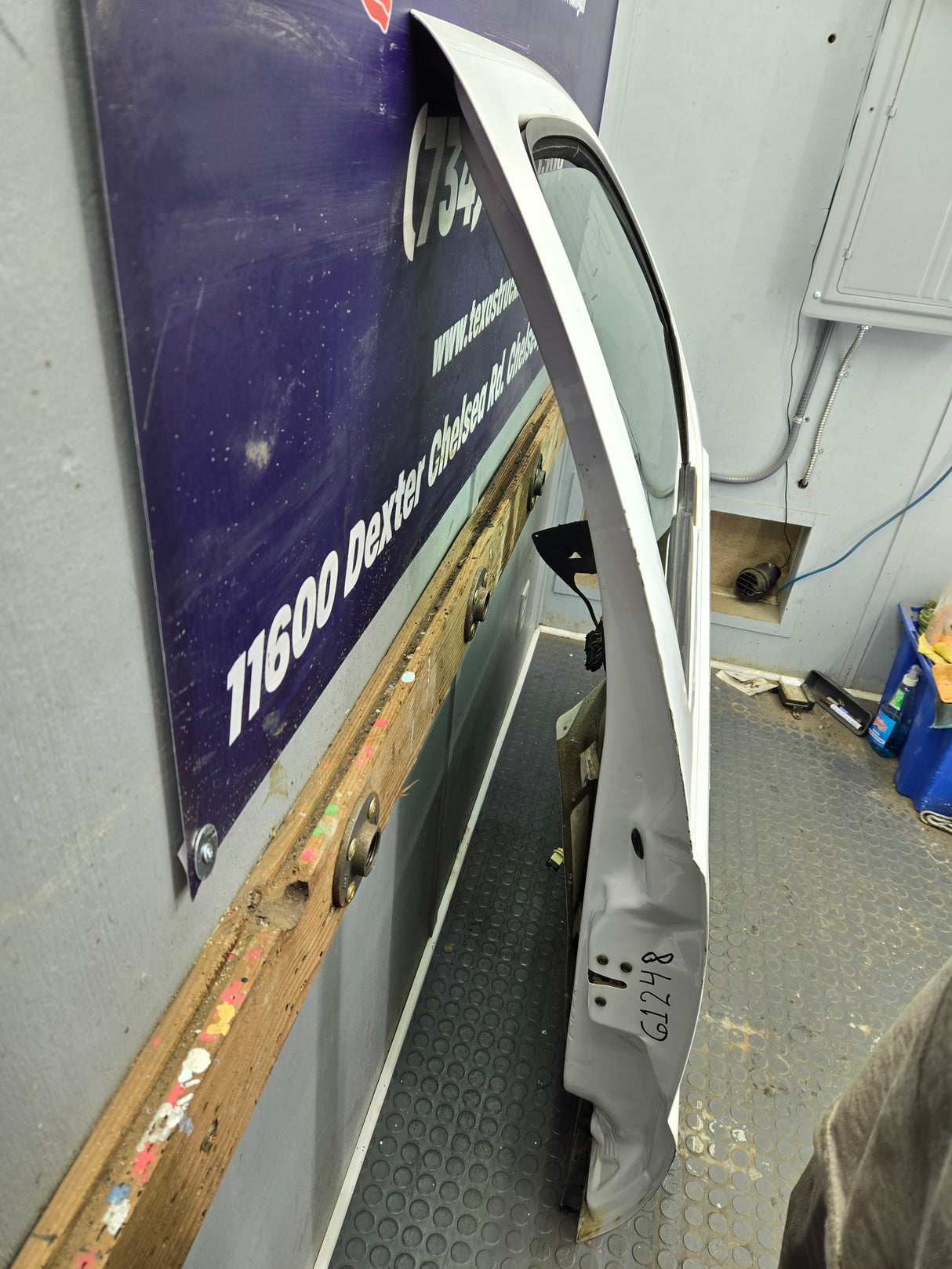1999-2011 Ford Super Duty / Excursion Front Passenger Side RH Door F250 F350 F450 F550