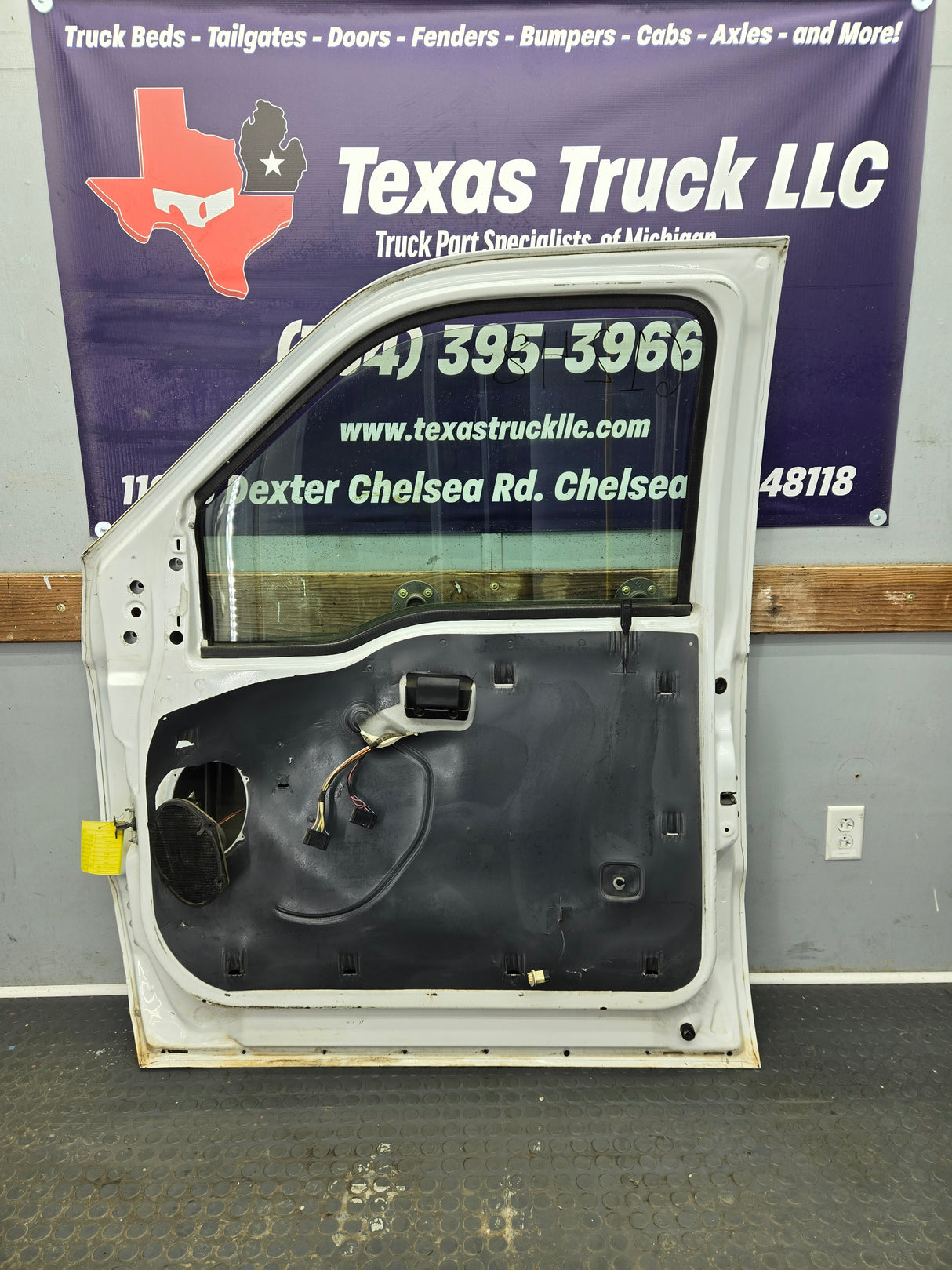 1999-2011 Ford Super Duty / Excursion Front Passenger Side RH Door F250 F350 F450 F550