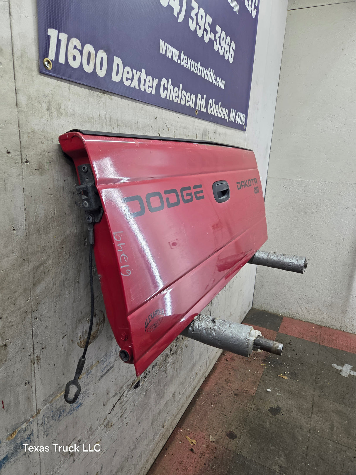 1997-2004 Dodge Dakota 2nd Gen Tailgate