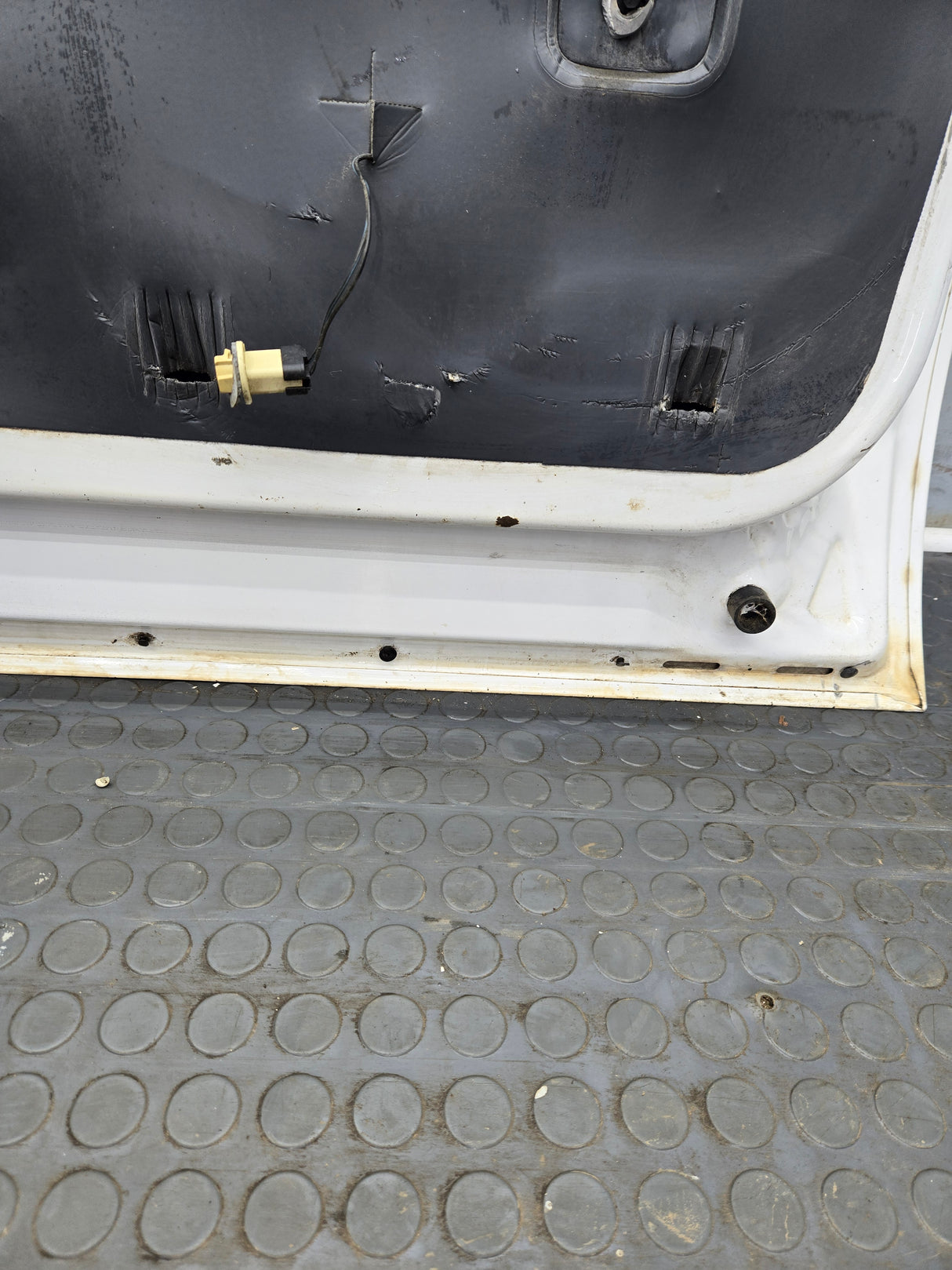 1999-2011 Ford Super Duty / Excursion Front Passenger Side RH Door F250 F350 F450 F550